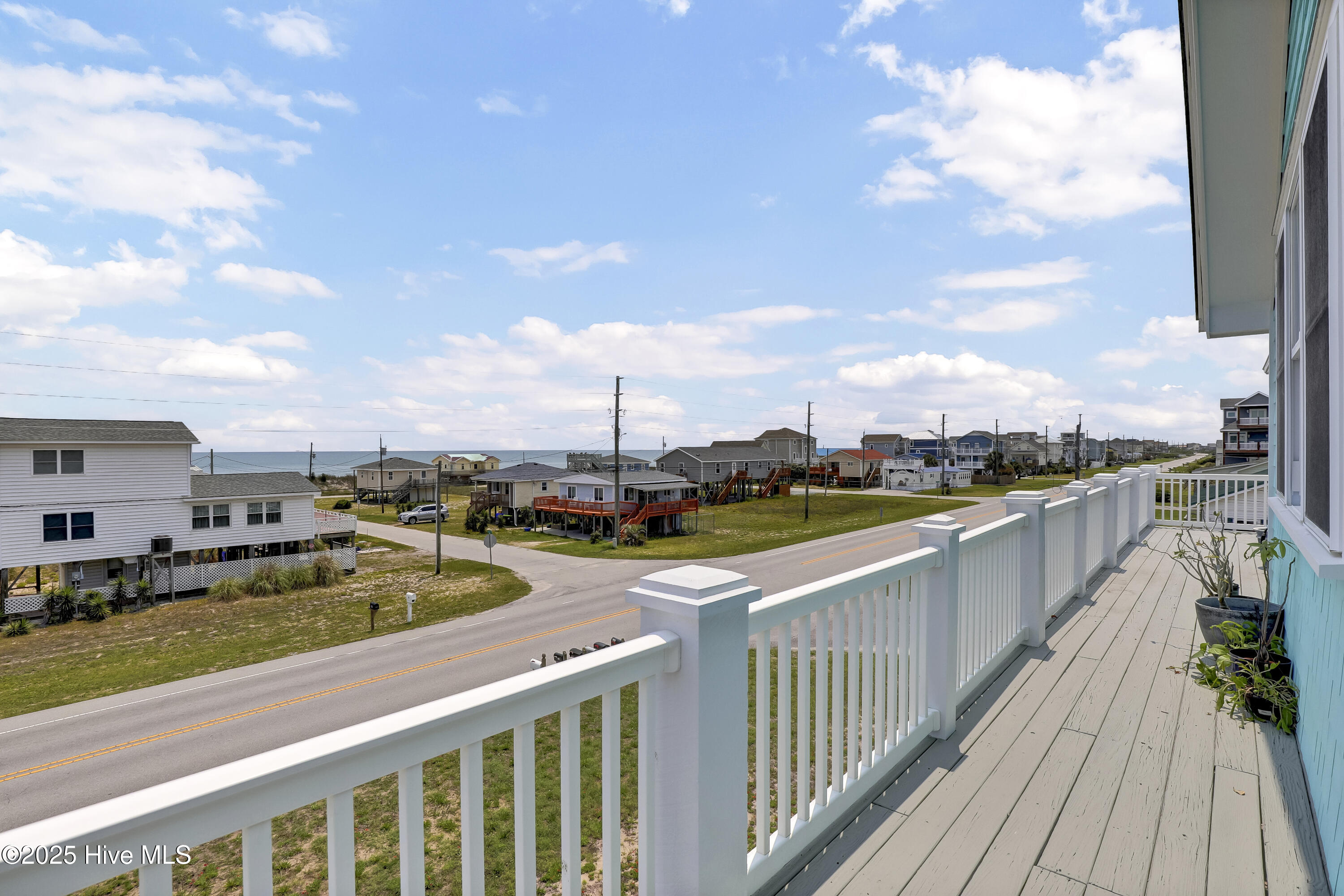 100544399 | Photo 21