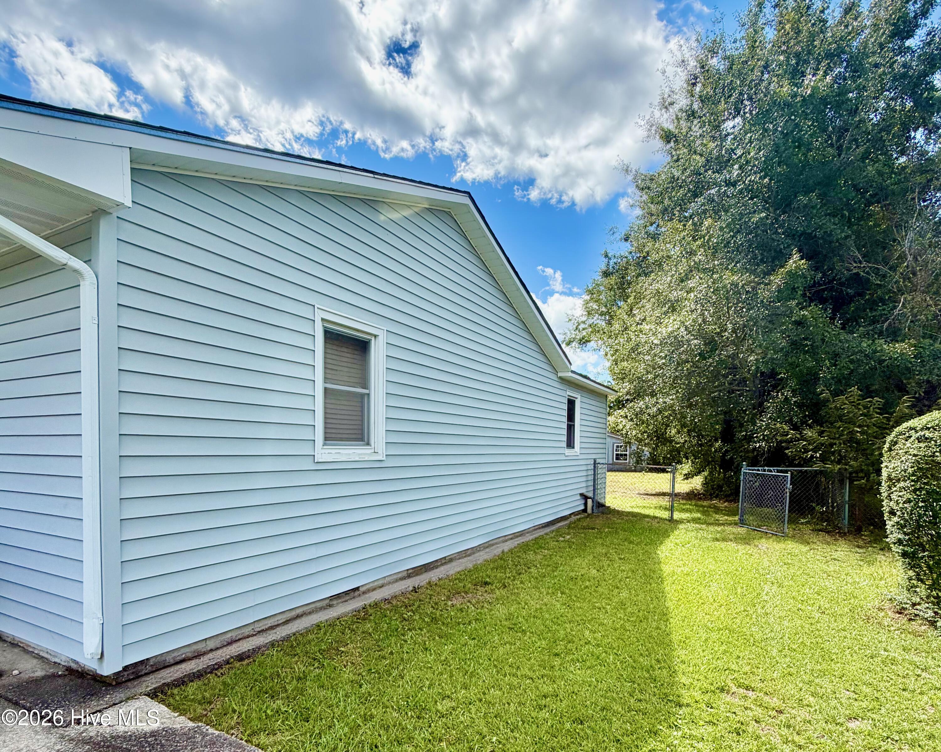2802 Easy Street,Newport