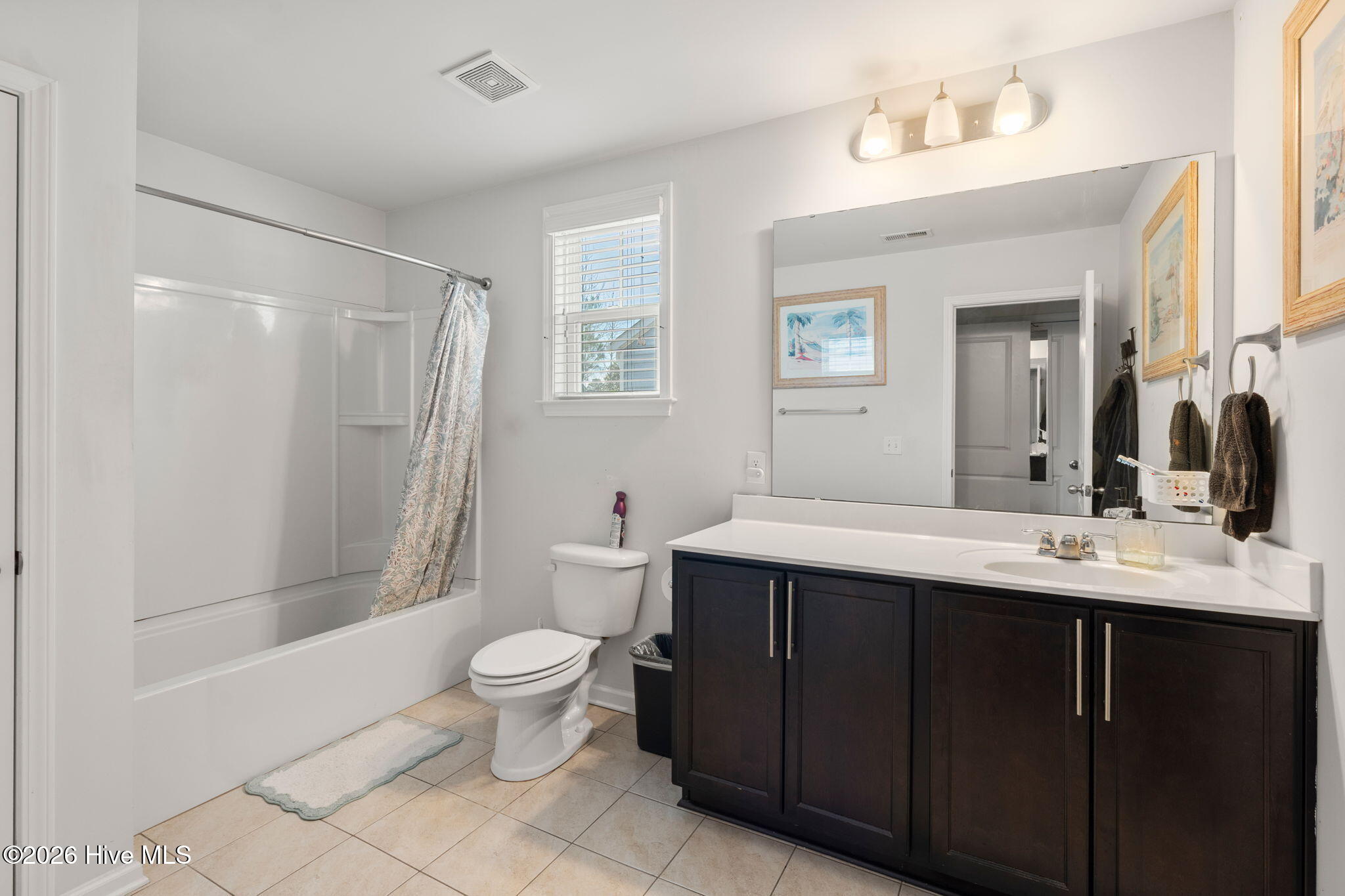 100557369 | Photo 40