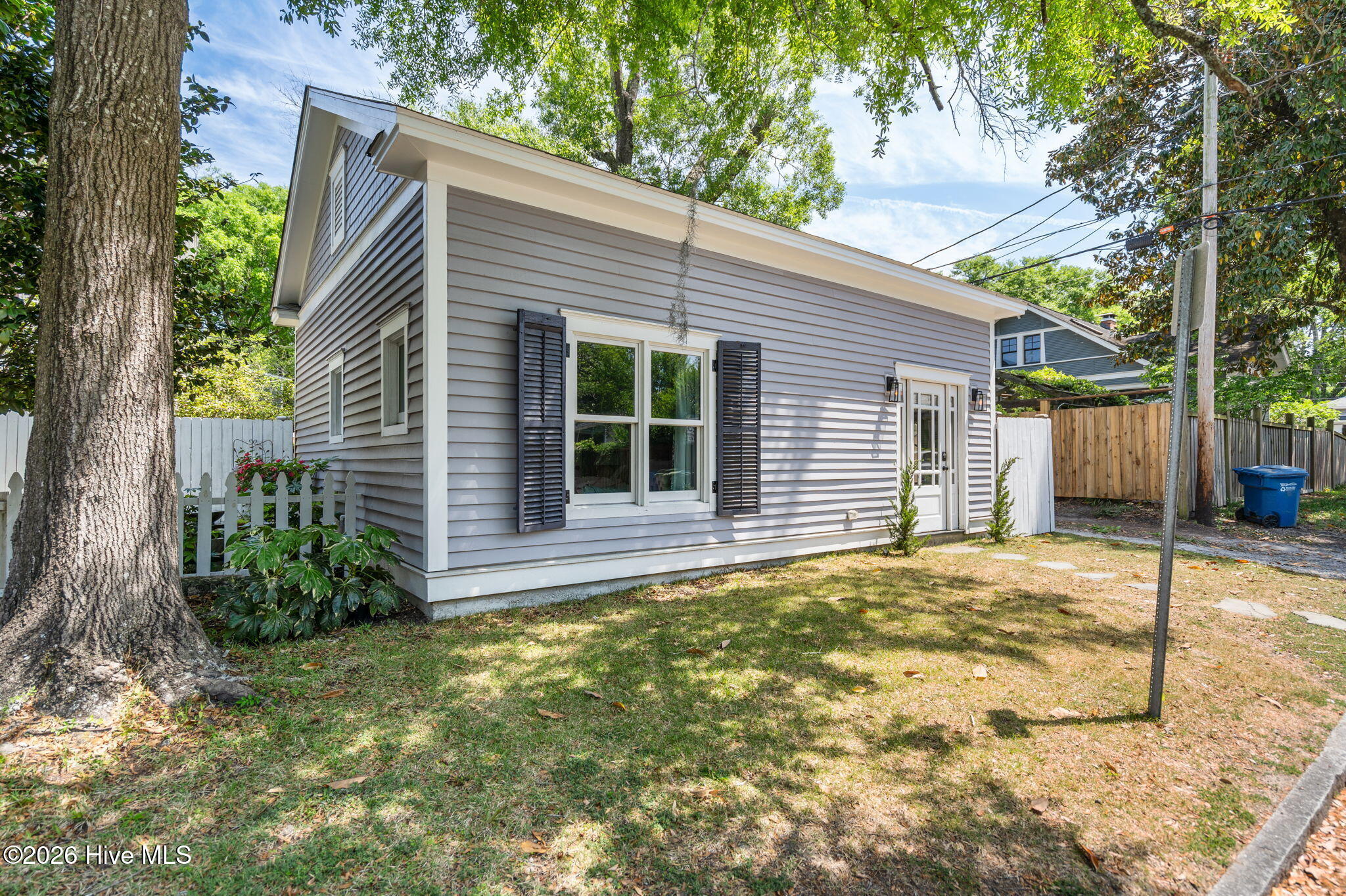 100566277 | Photo 39