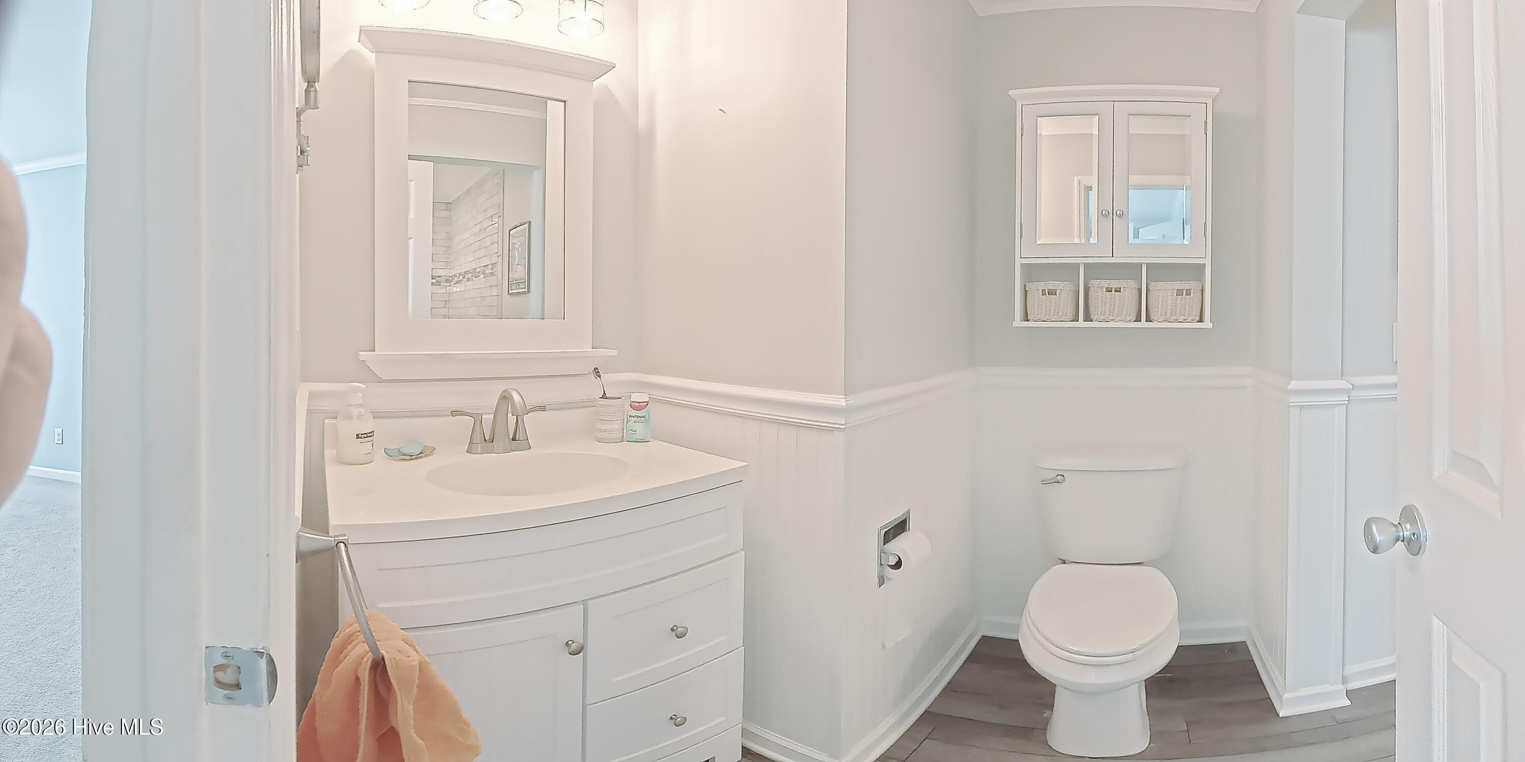 100548461 | Photo 20