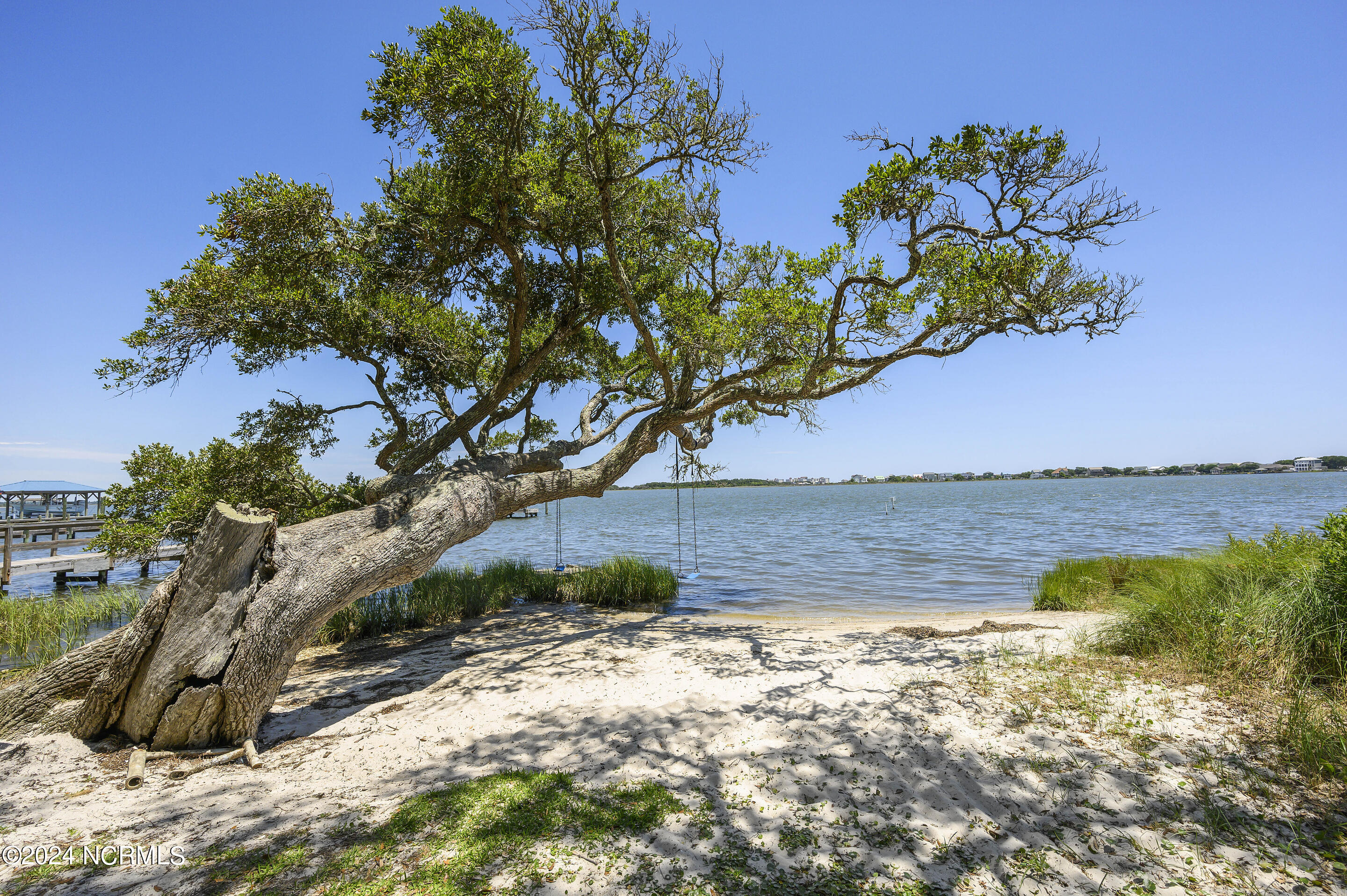 100443892 | Photo 39