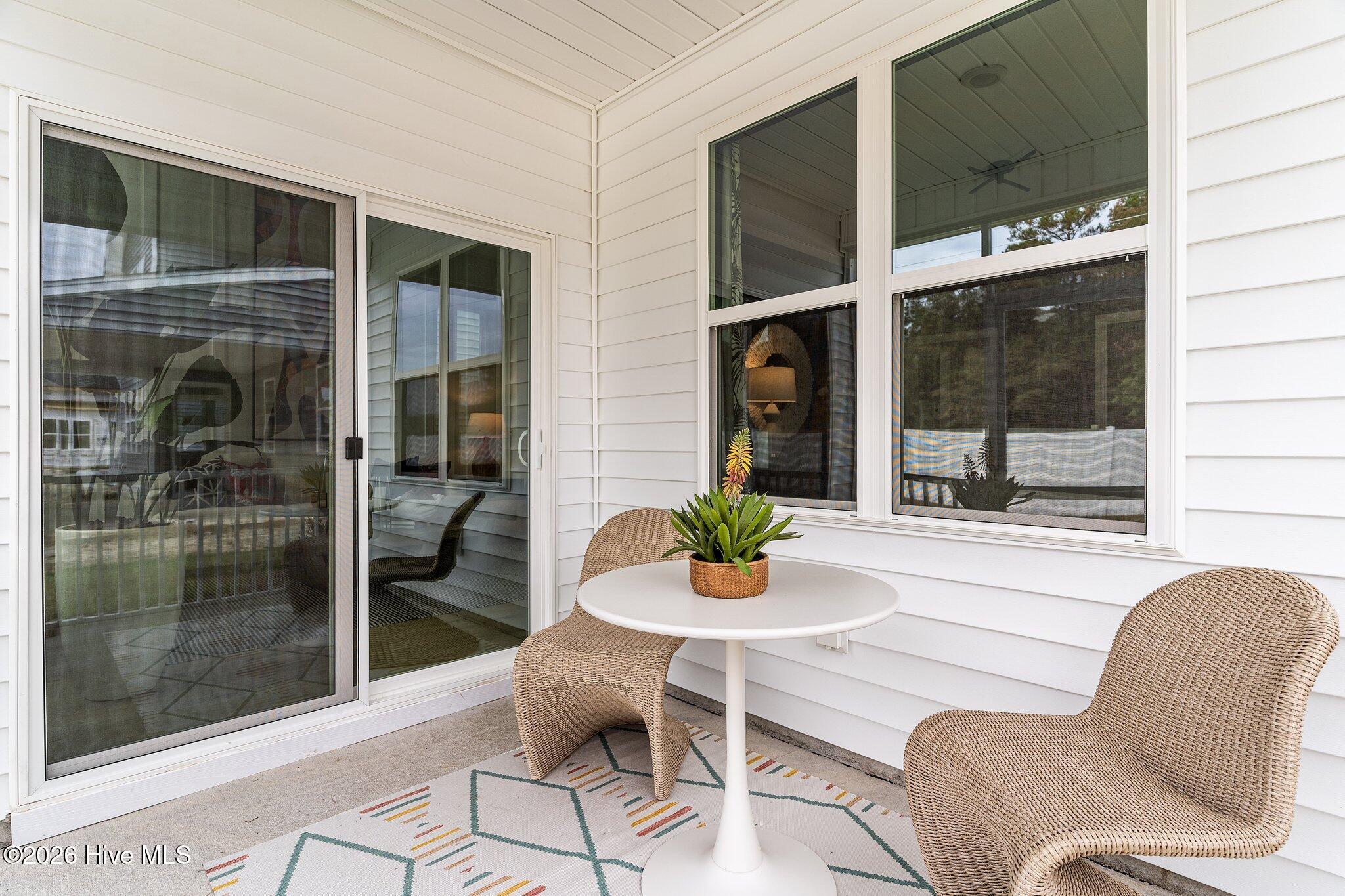 100550054 | Photo 19