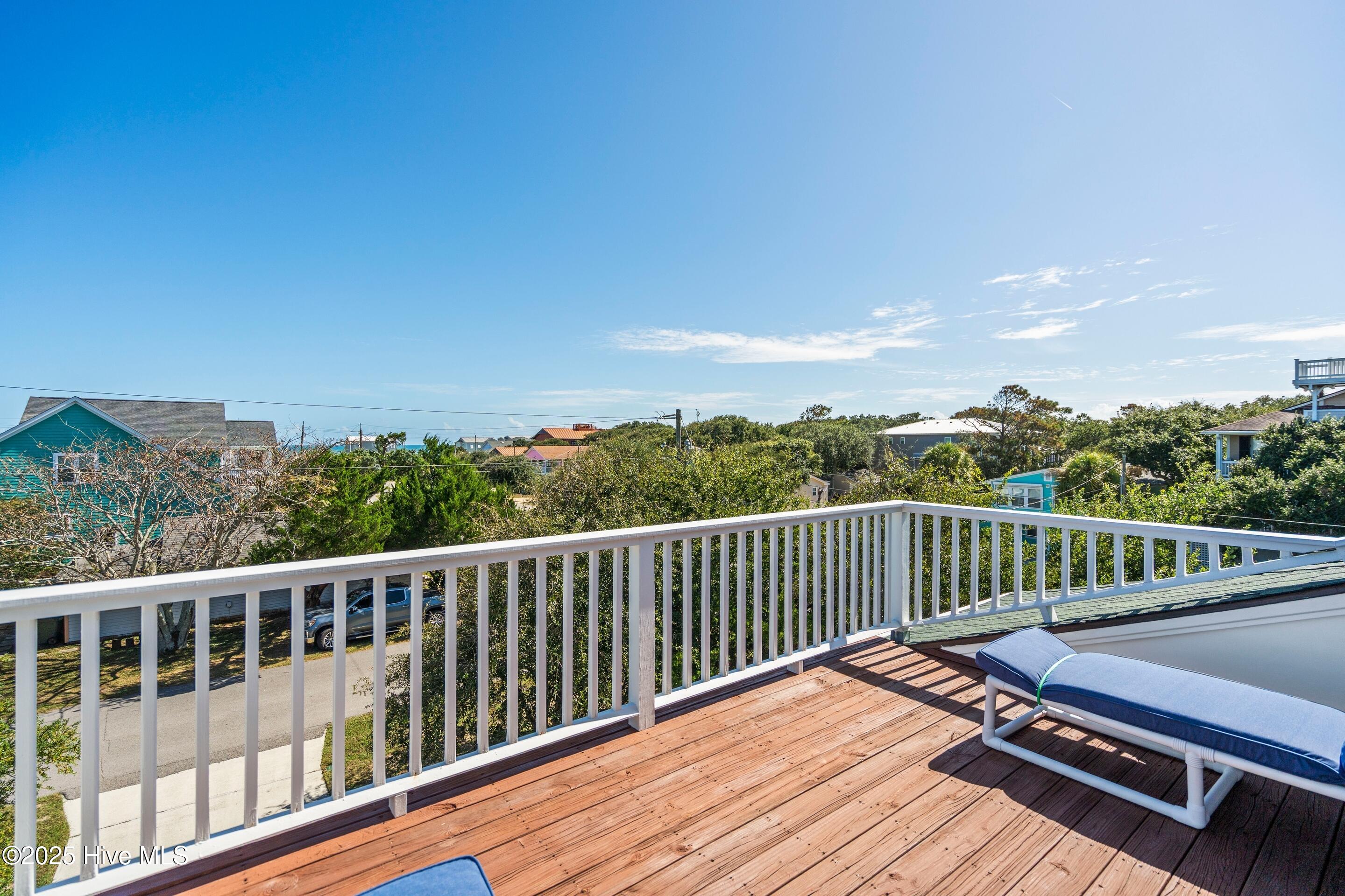 100535794 | Photo 38