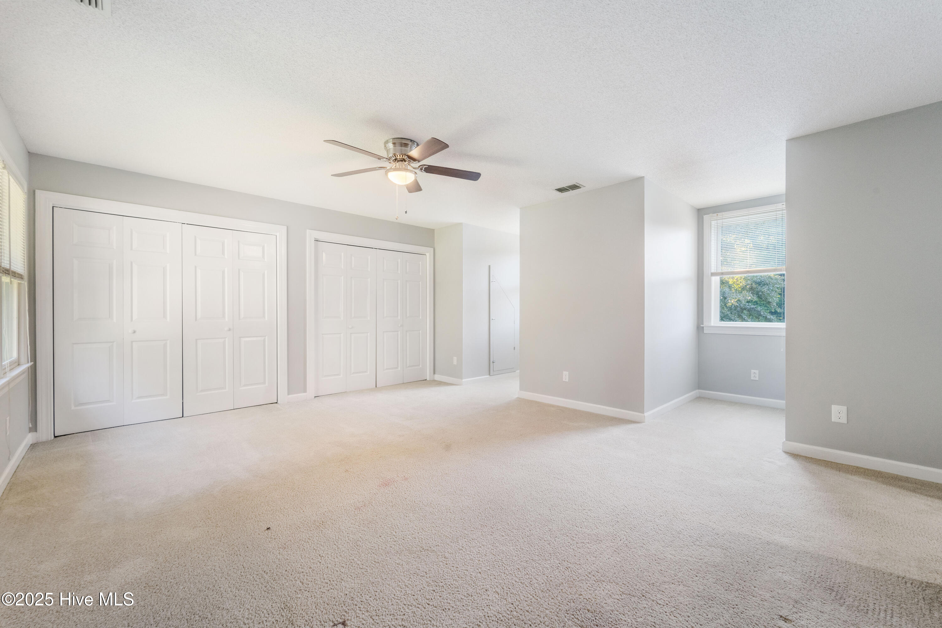 100527968 | Photo 22