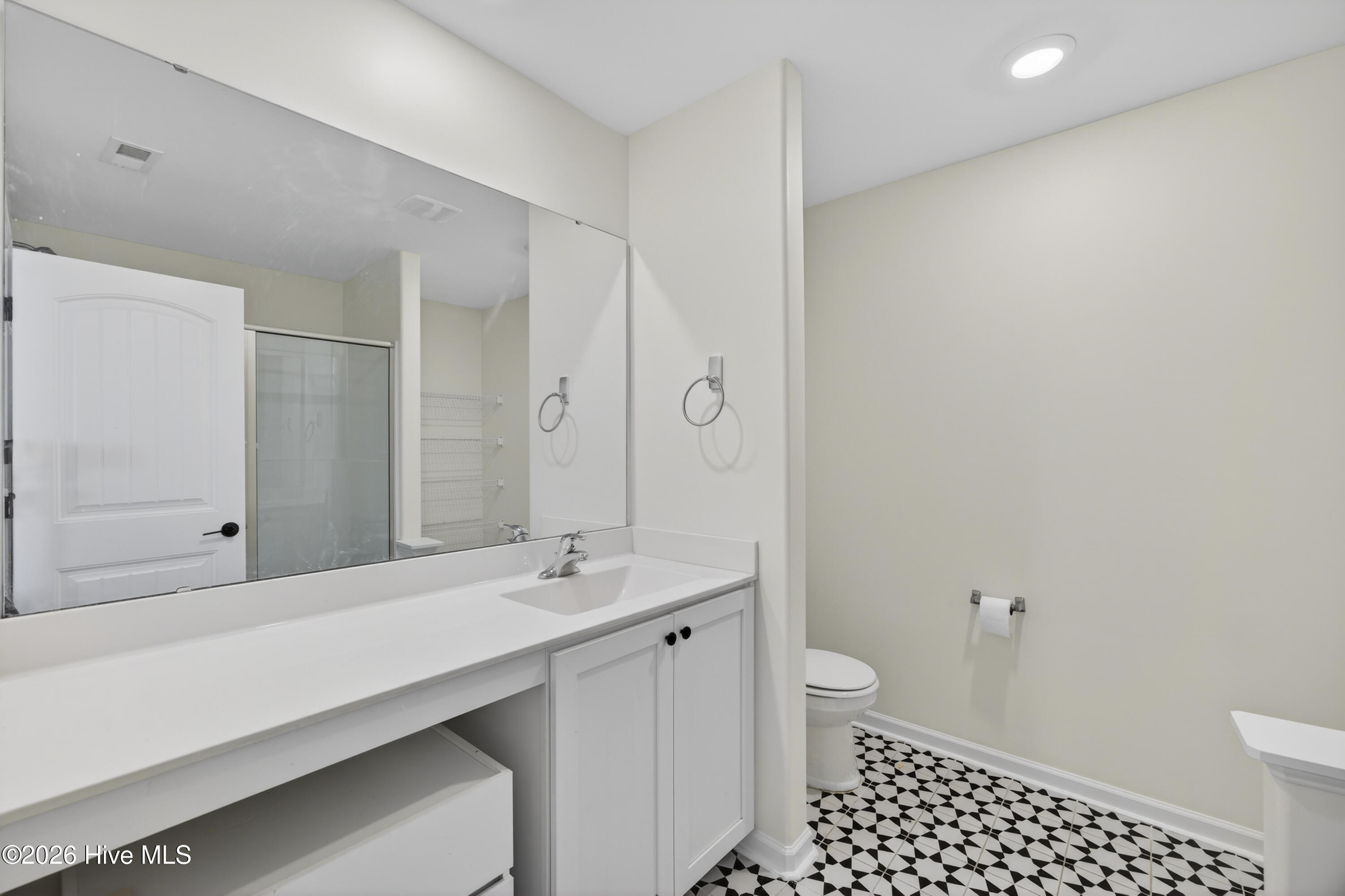 100553083 | Photo 20