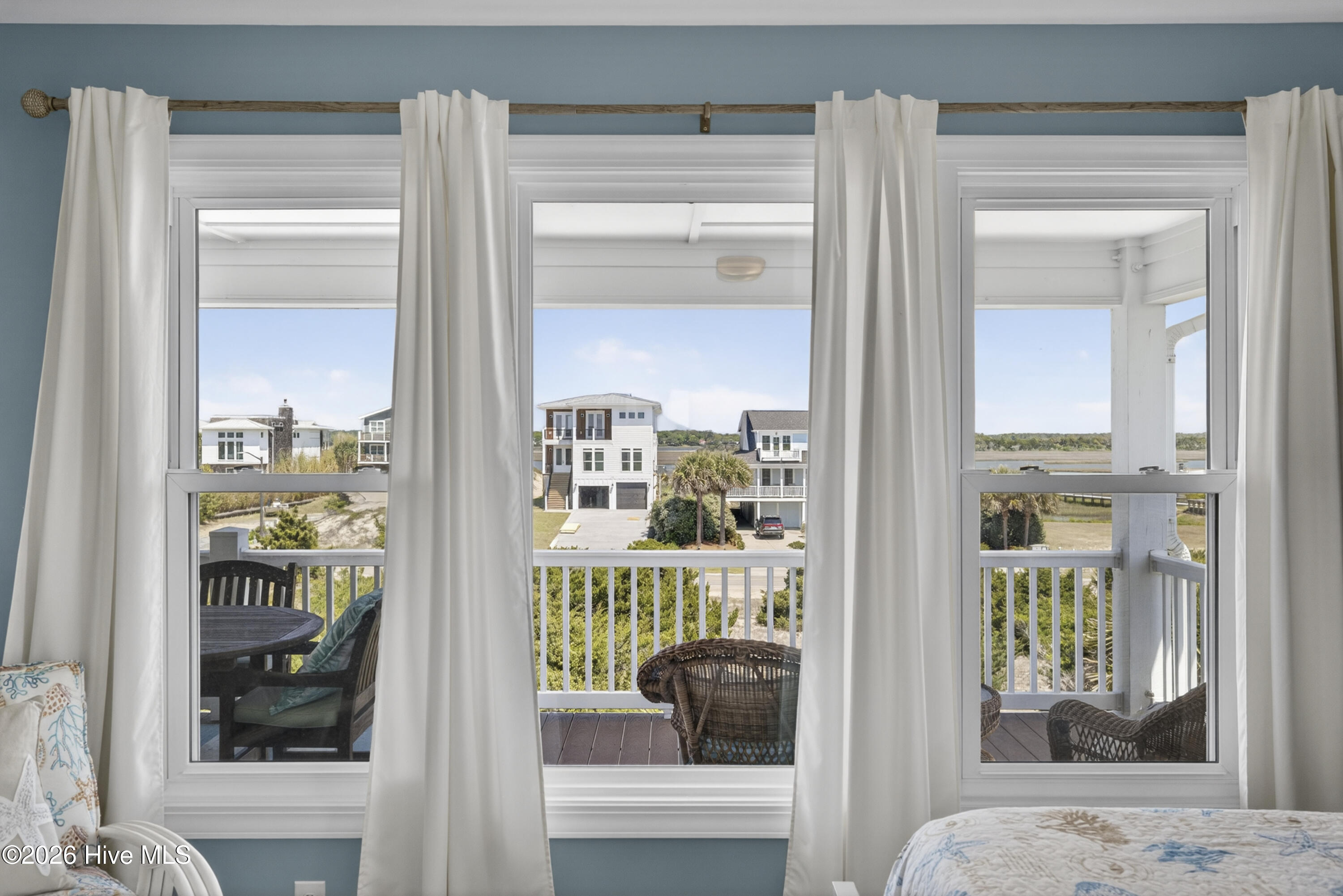 100568247 | Photo 22