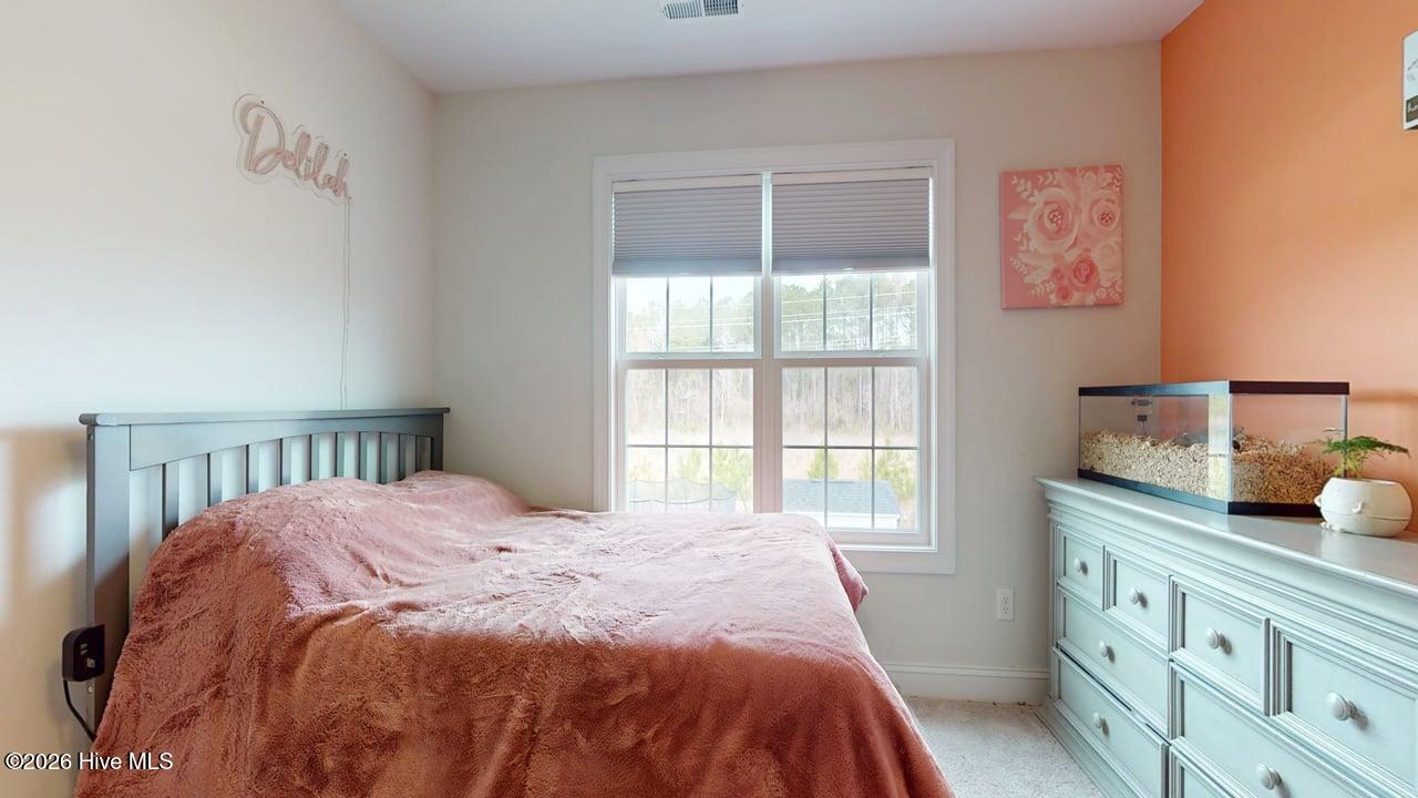 100559216 | Photo 32