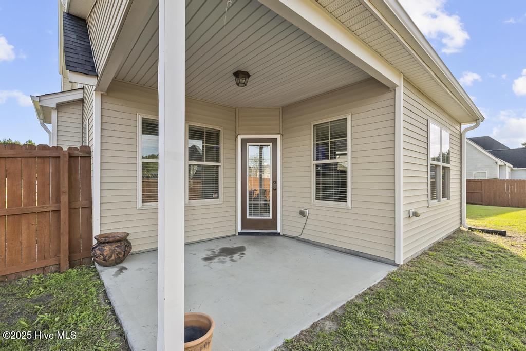 100536602 | Photo 40