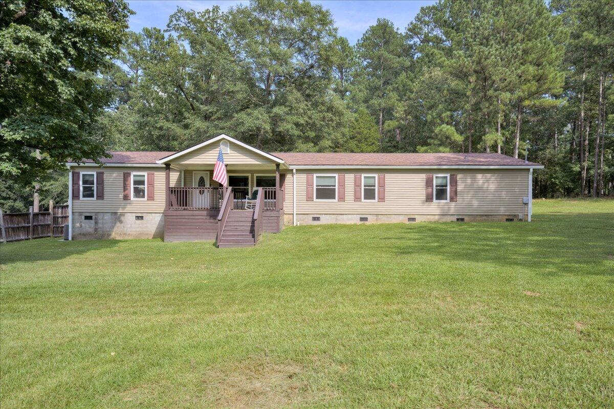 1755 Comanche Circle