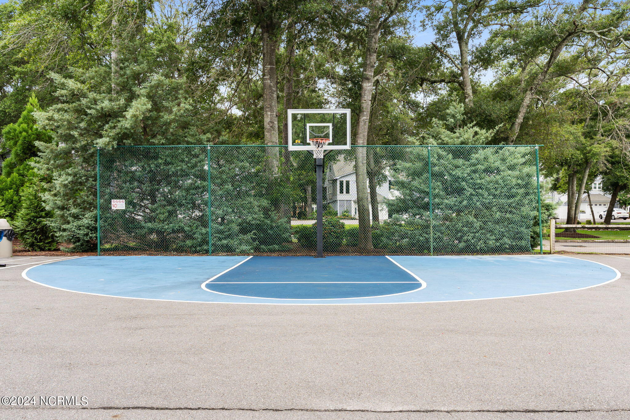 100550623 | Photo 48