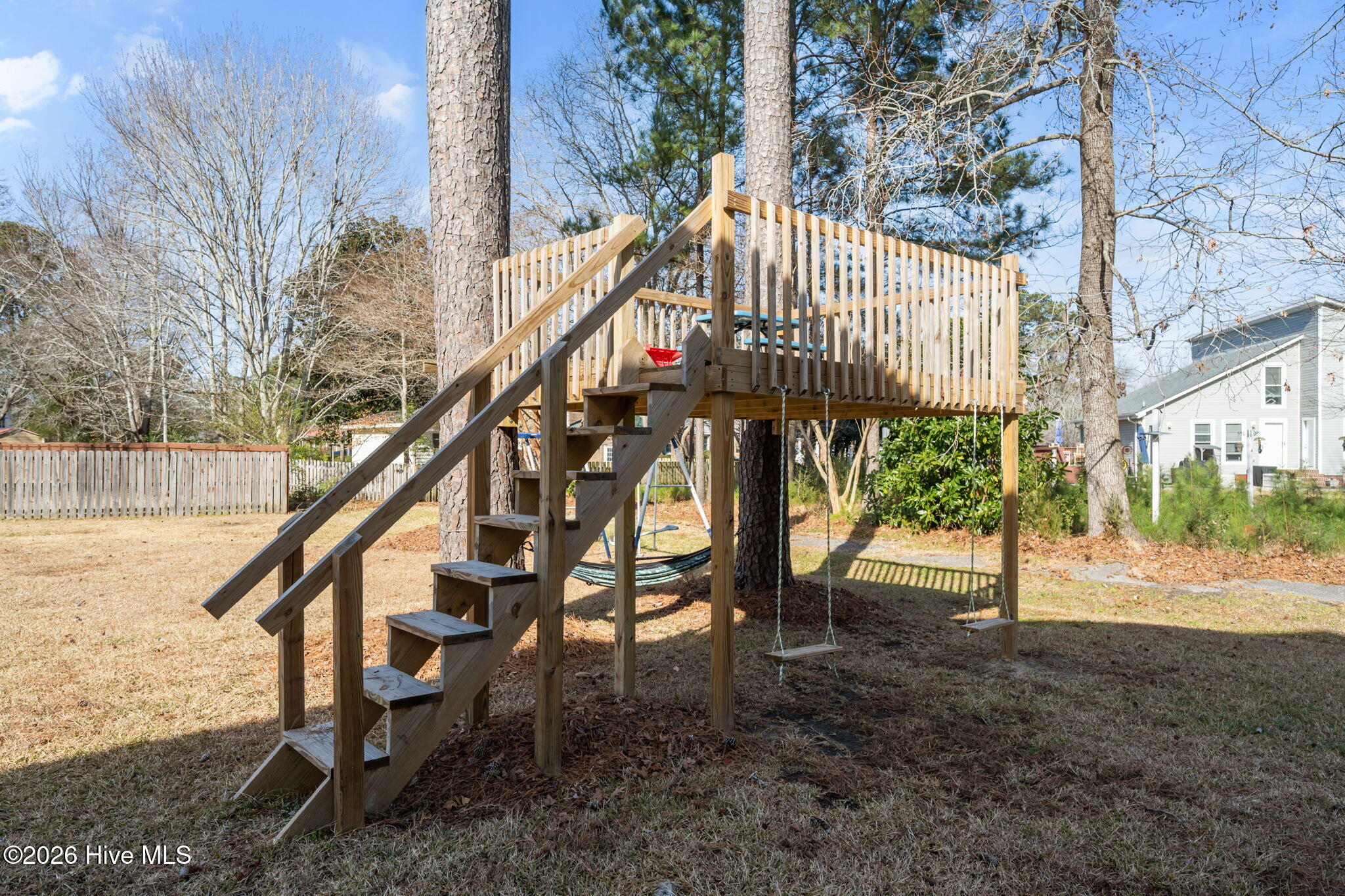 100547741 | Photo 47