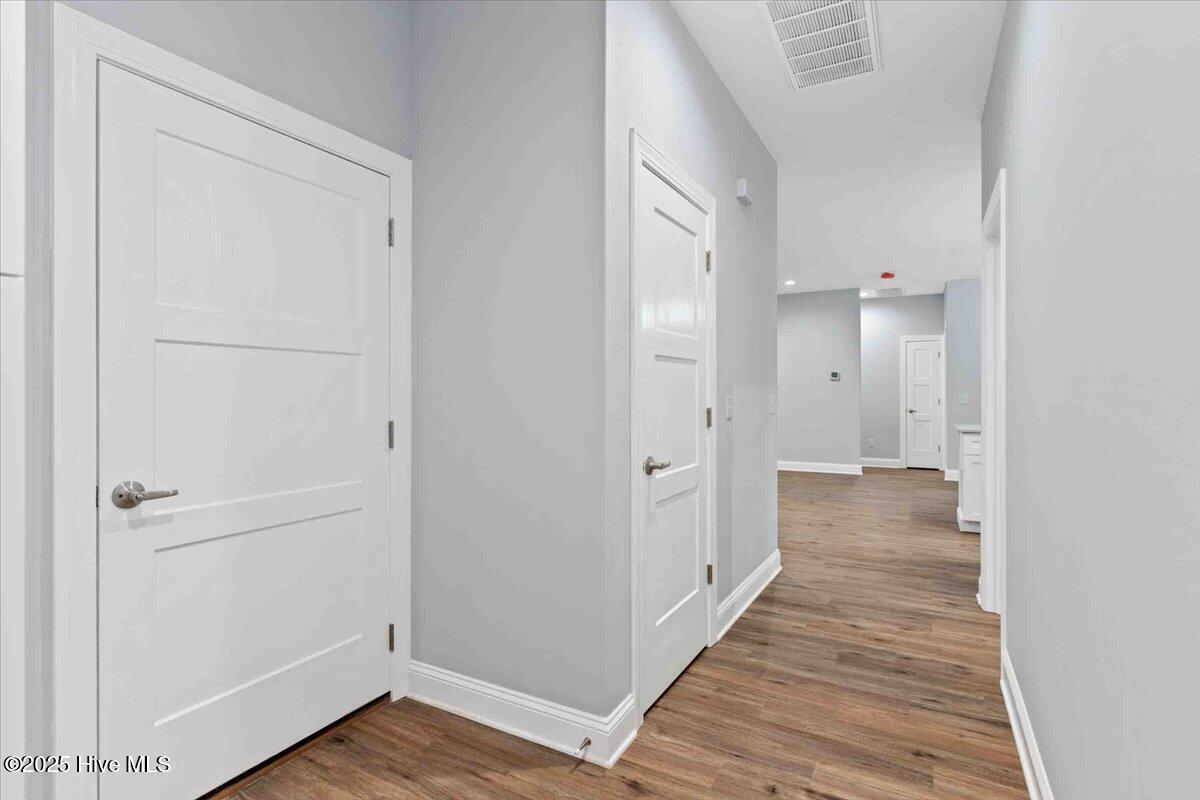 100525098 | Photo 36