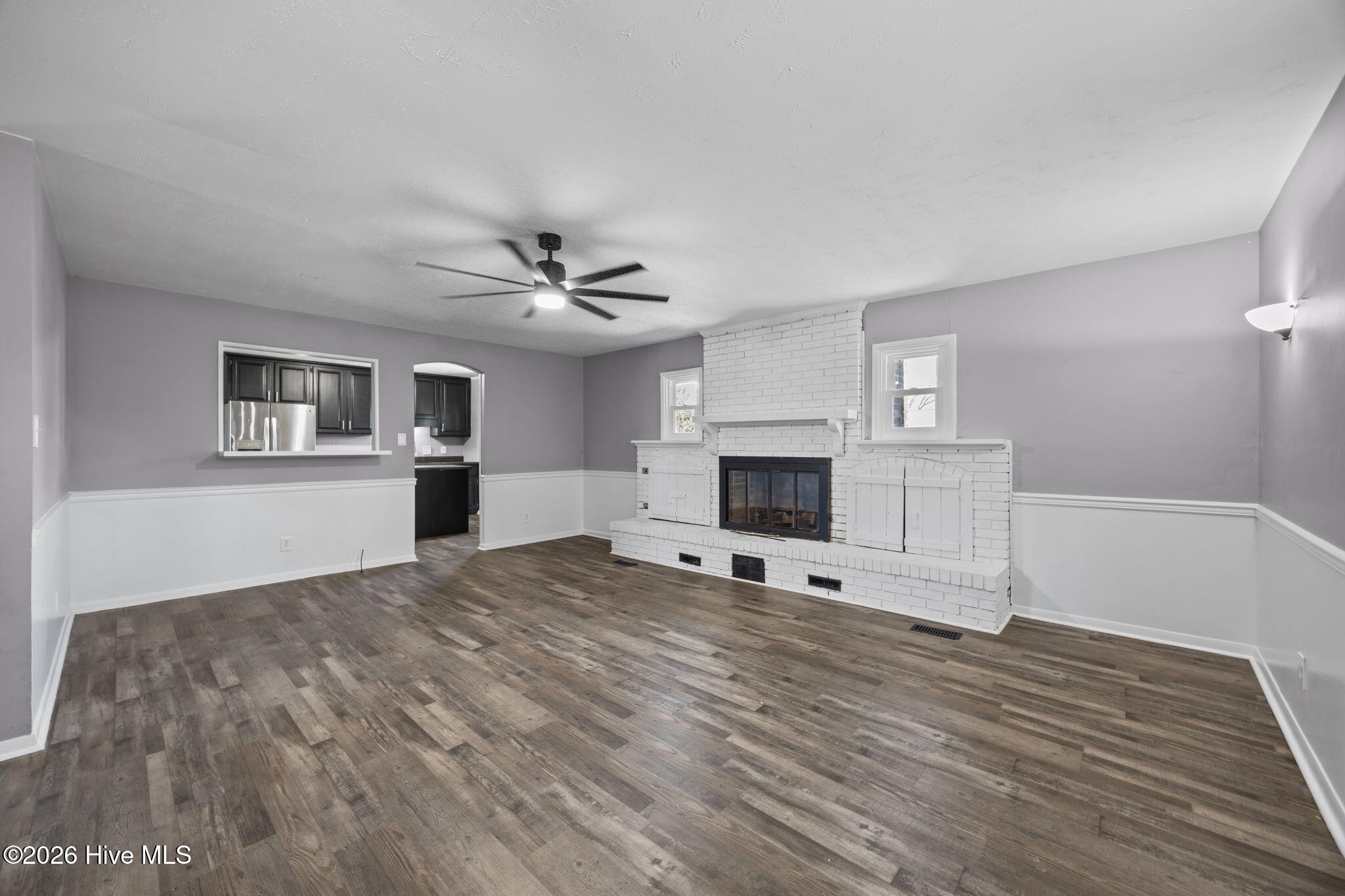 100553623 | Photo 23