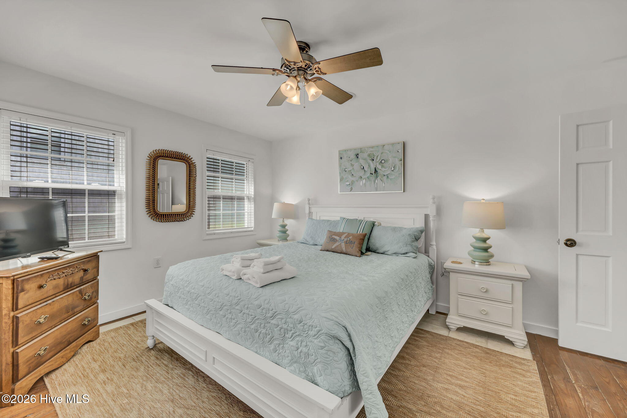 100556475 | Photo 14