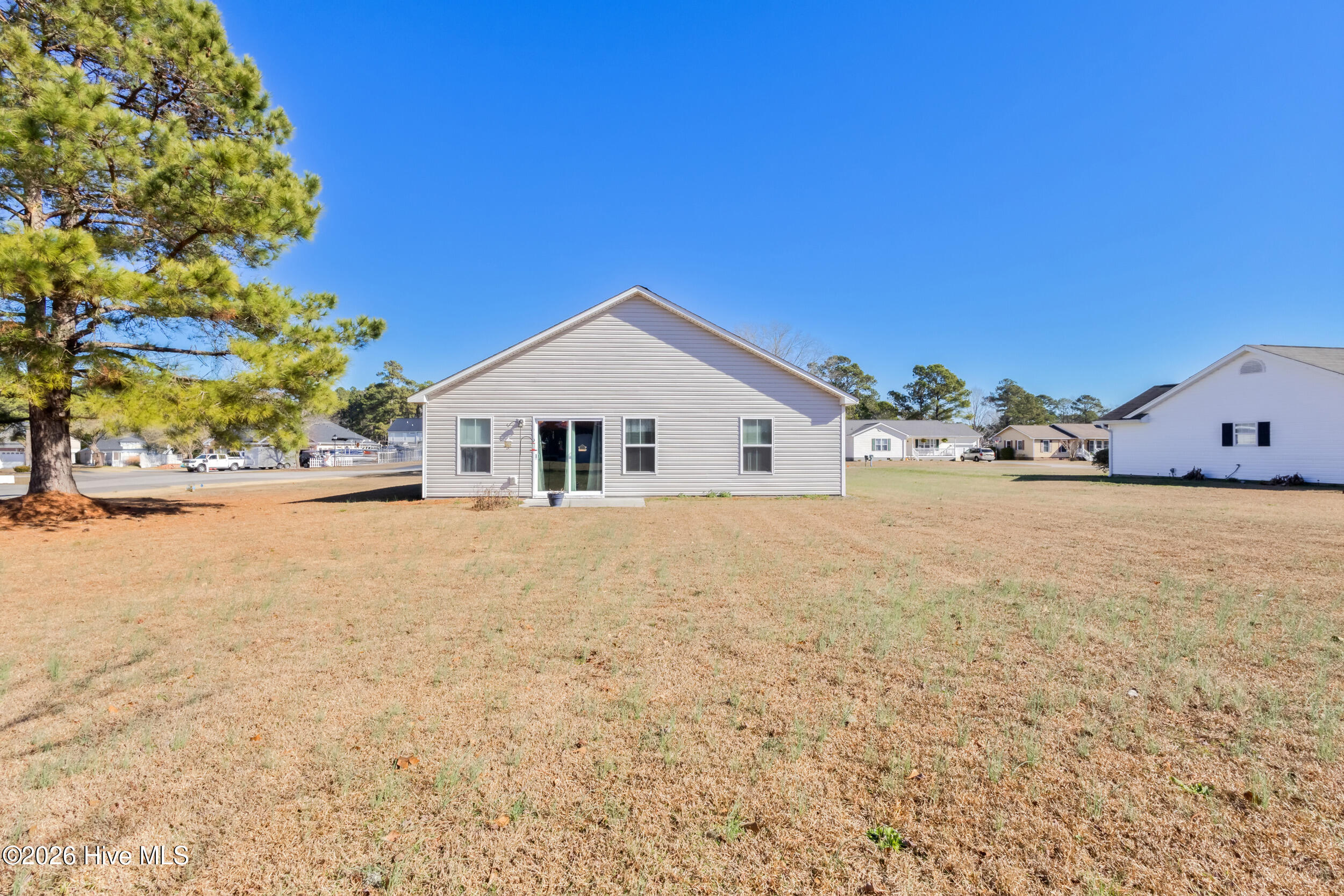 100549319 | Photo 40