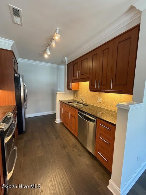 100537767 | Photo 18