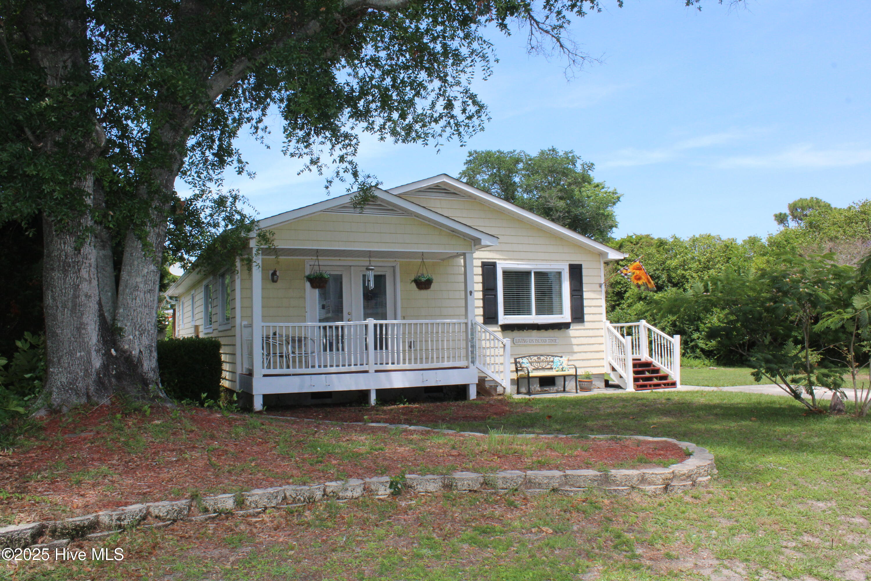 504 Greenville Avenue, Carolina Beach, NC 28428 – photo 4: IMG_9580