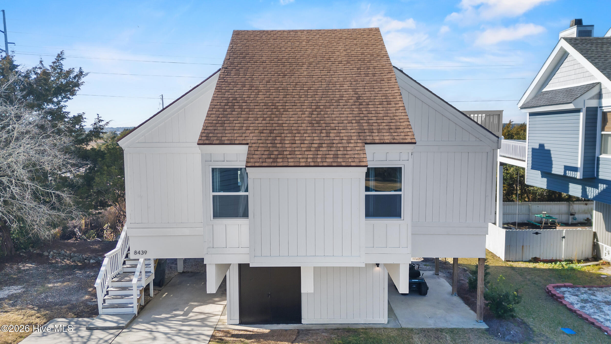 100548204 | Photo 24