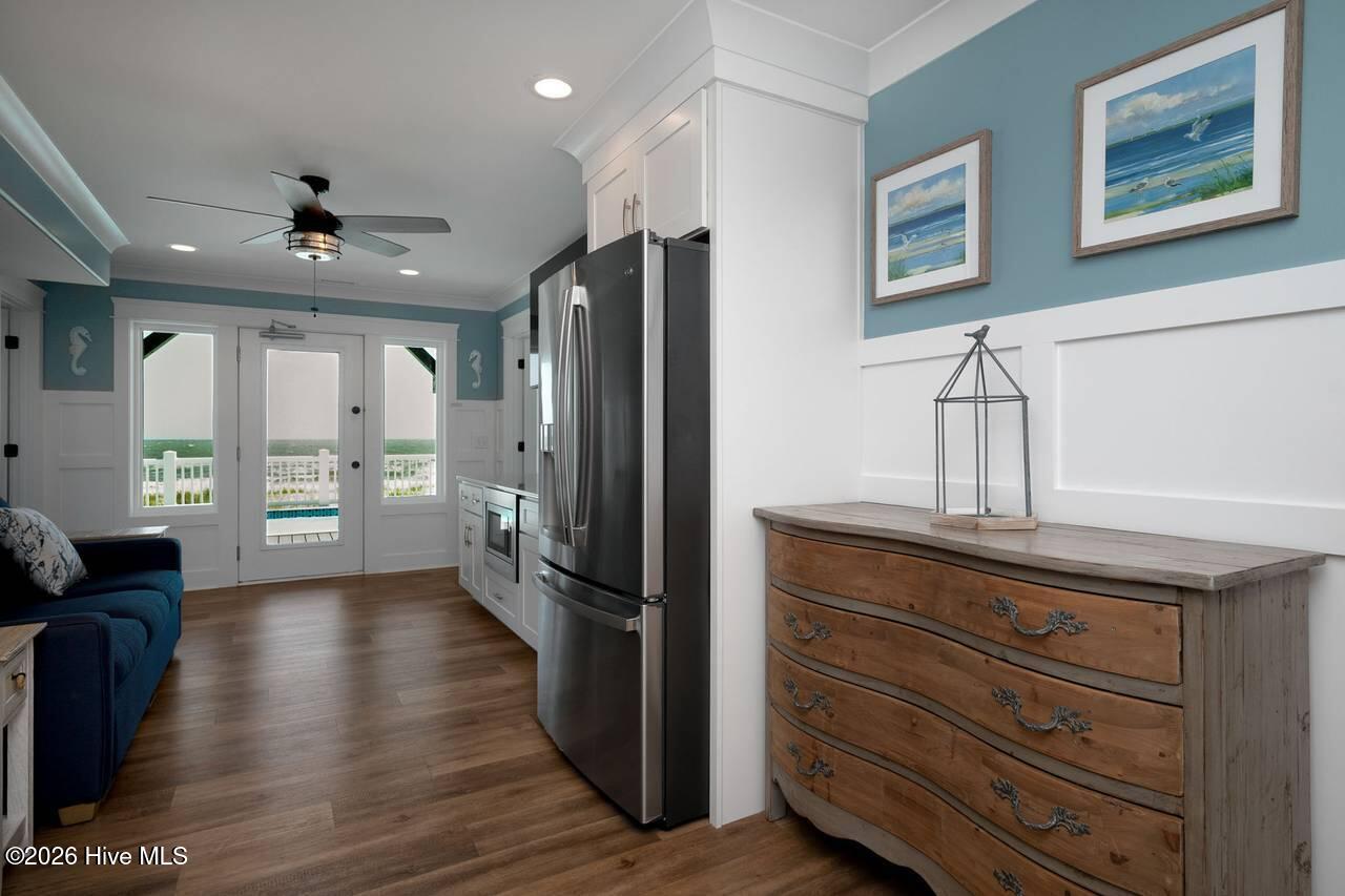 100560212 | Photo 95