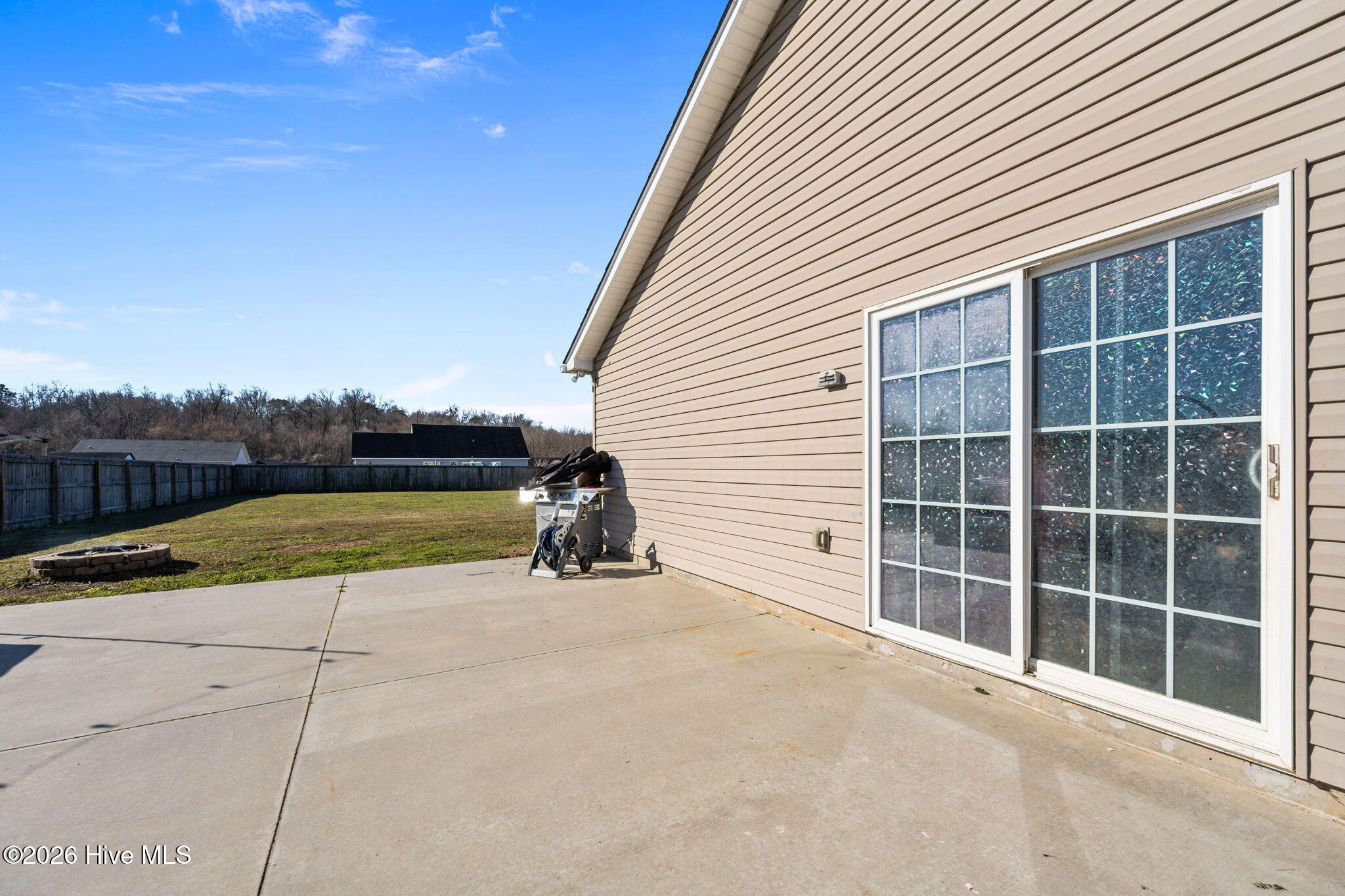 100556653 | Photo 35