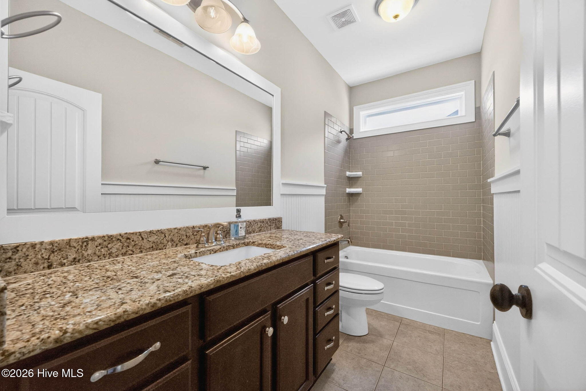 100567612 | Photo 30