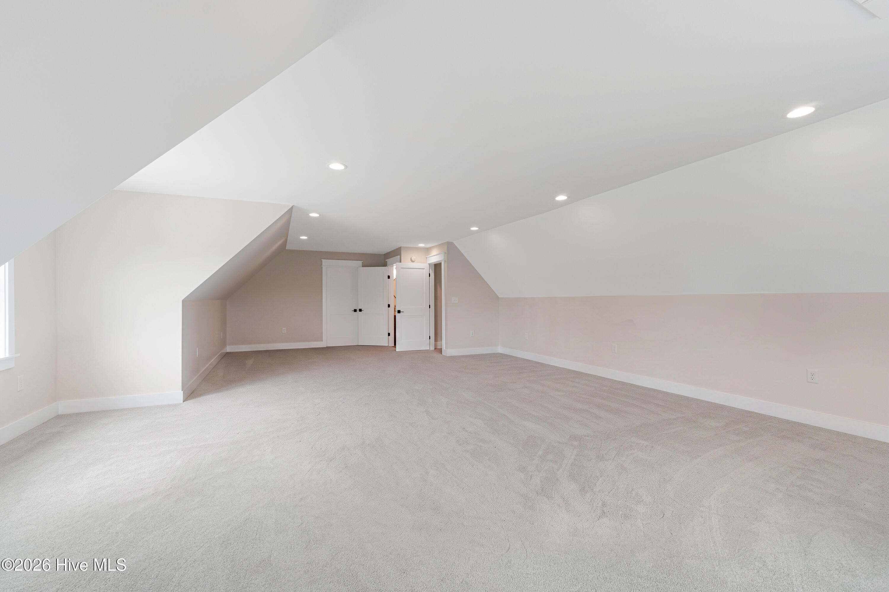 107 Mayflower Drive,Newport