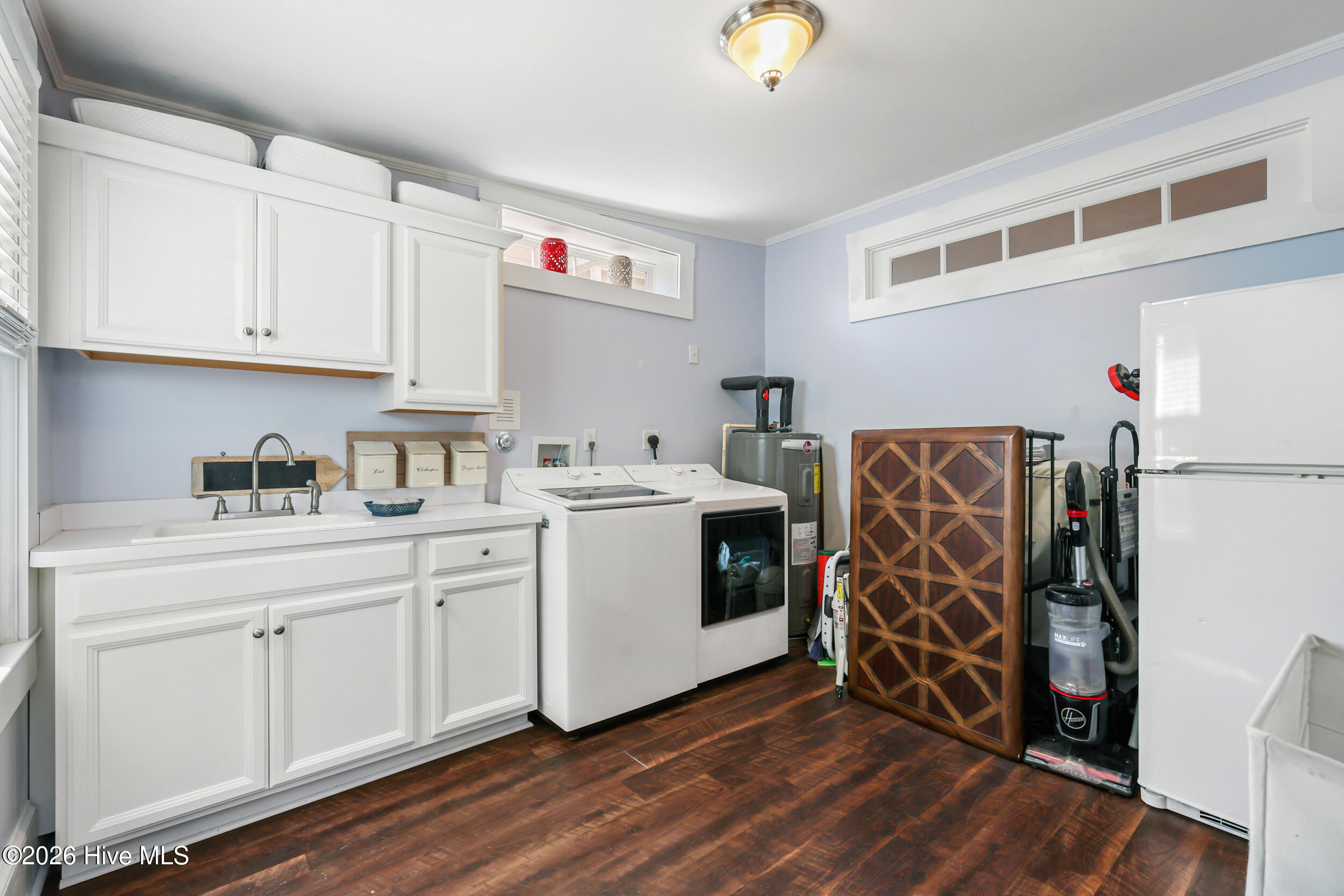 100562723 | Photo 28