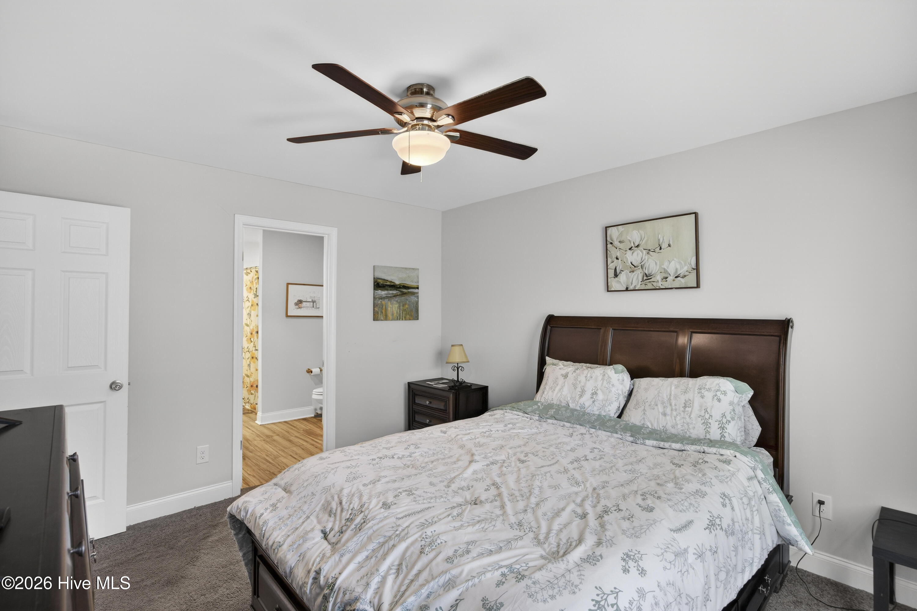 100548706 | Photo 34