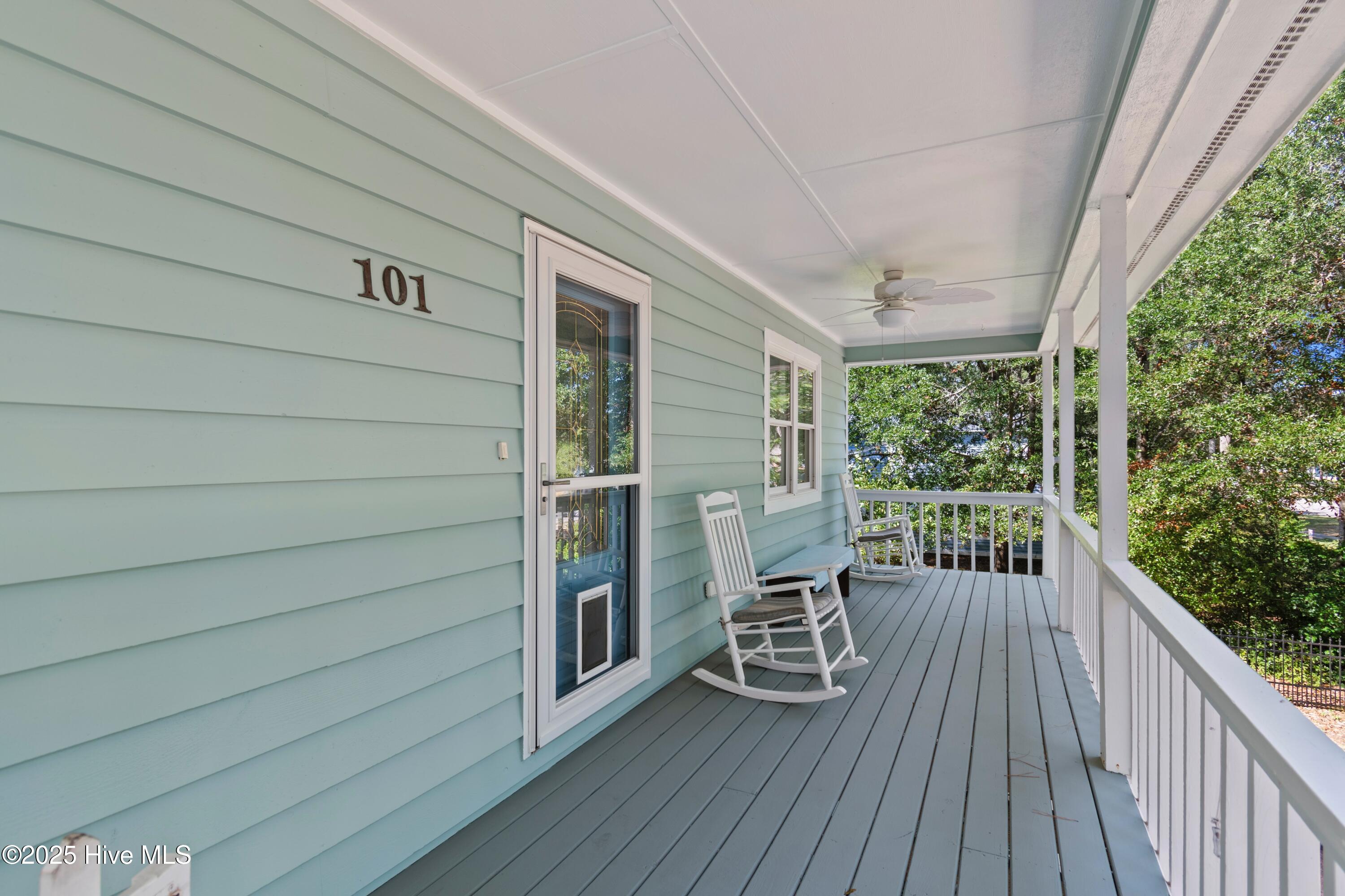 100535762 | Photo 26