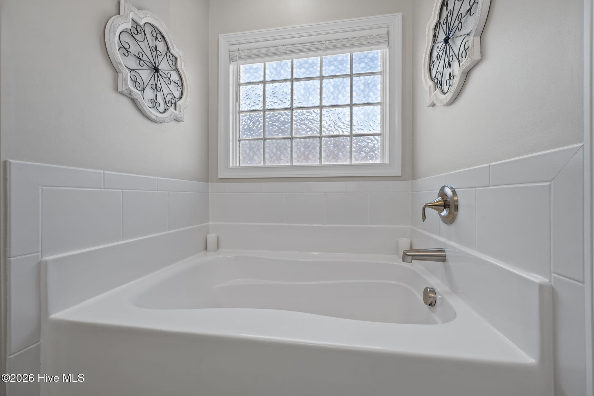 100559692 | Photo 16