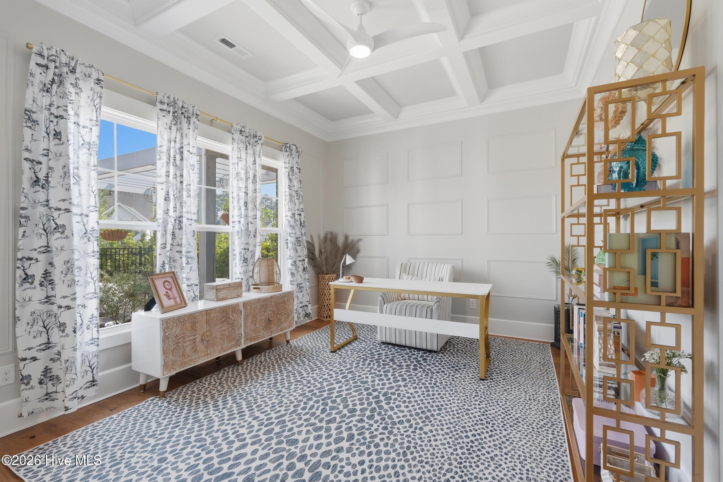 100567484 | Photo 41