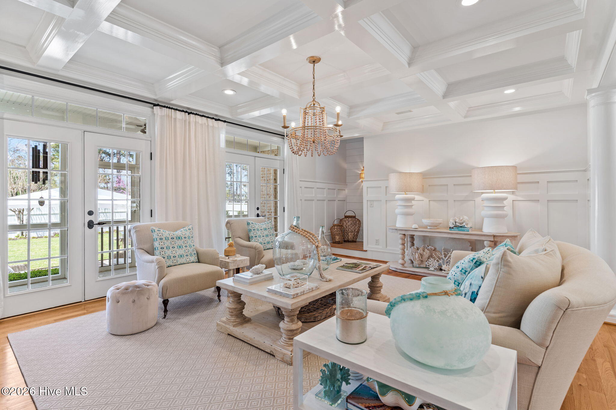 100561575 | Photo 11