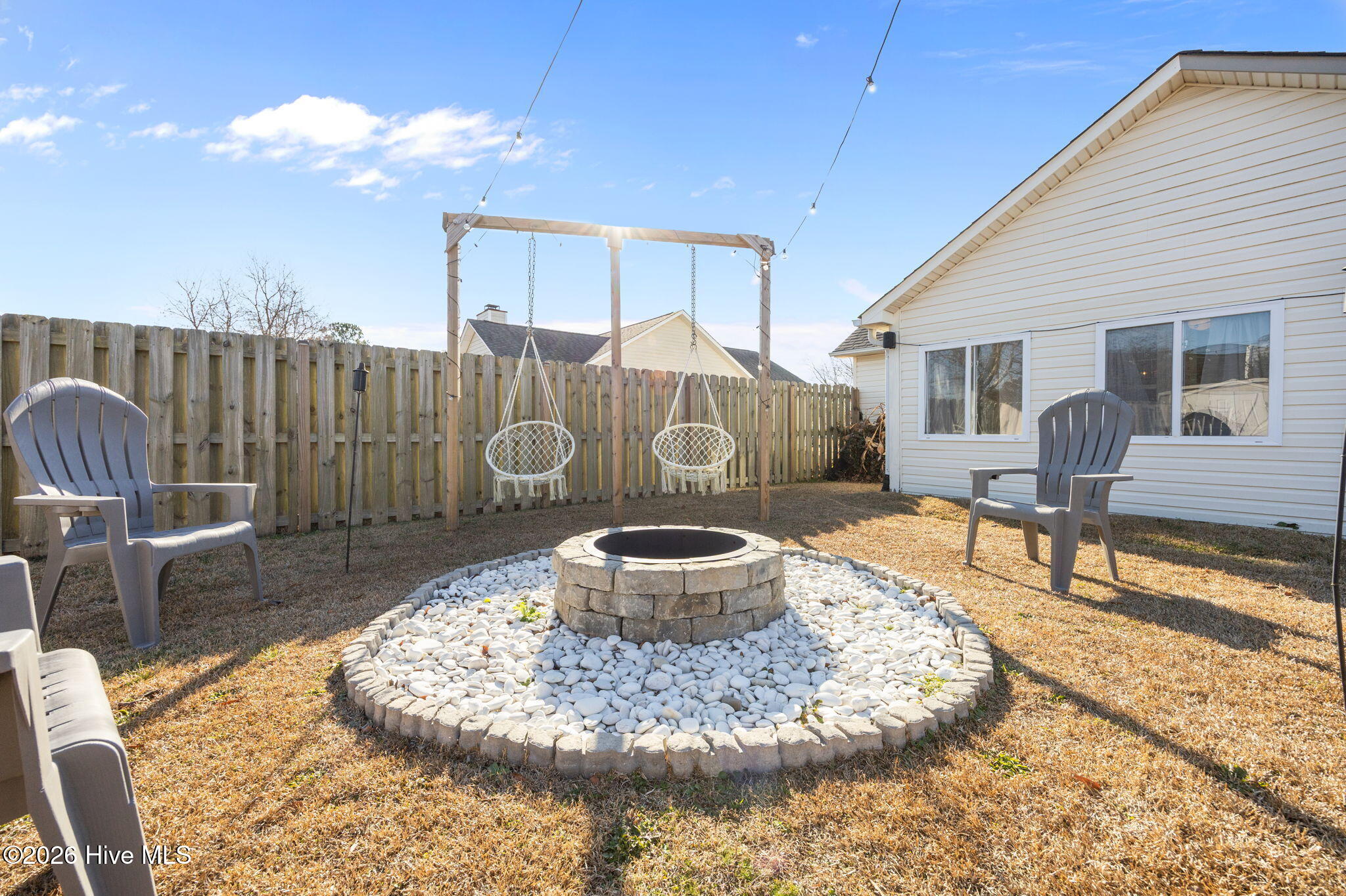 100551976 | Photo 34