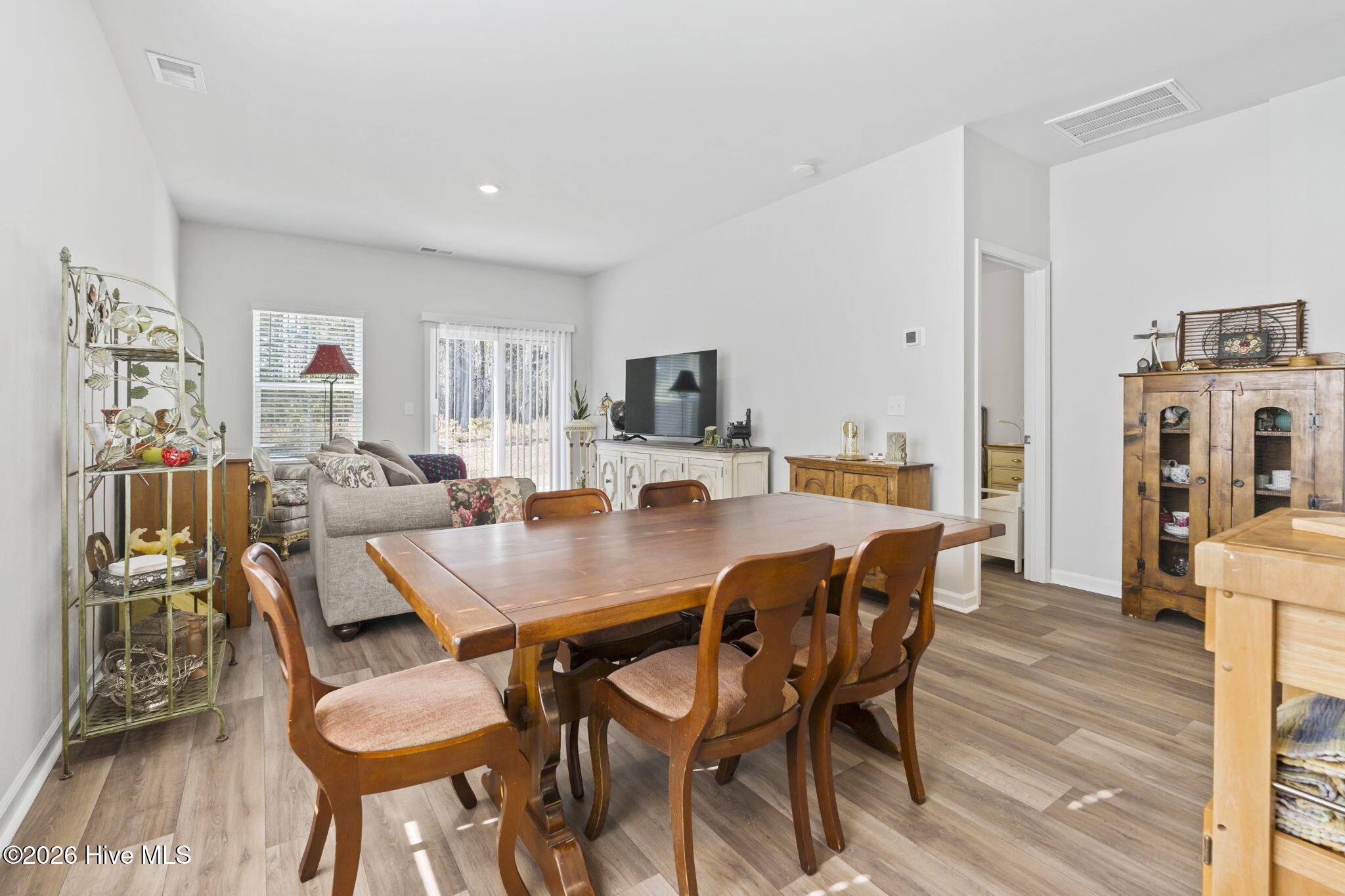 100553971 | Photo 19