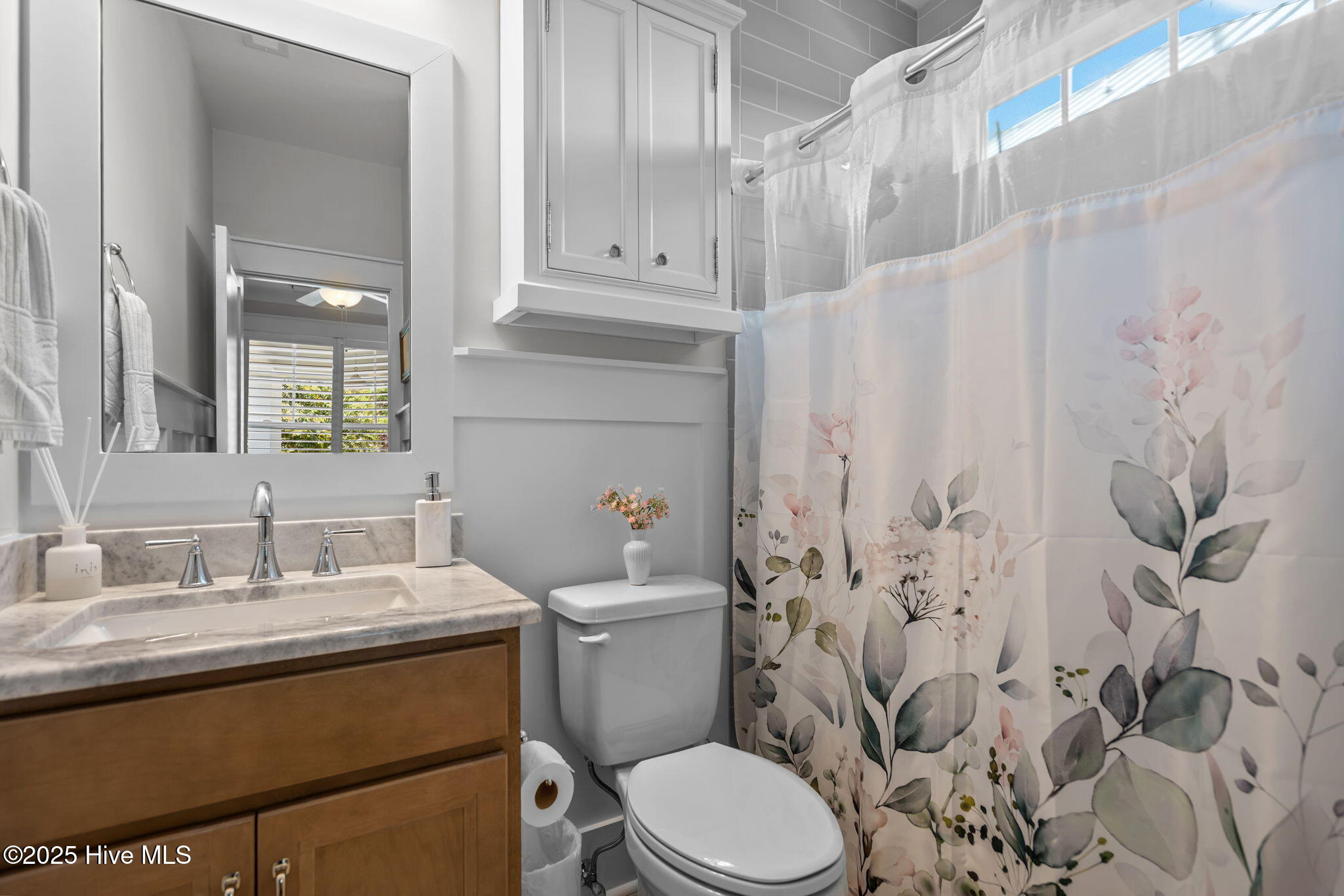 100526969 | Photo 42