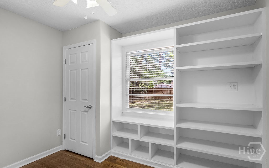 2114 E 62nd Street, Savannah, GA 31404 Listing Photo  14
