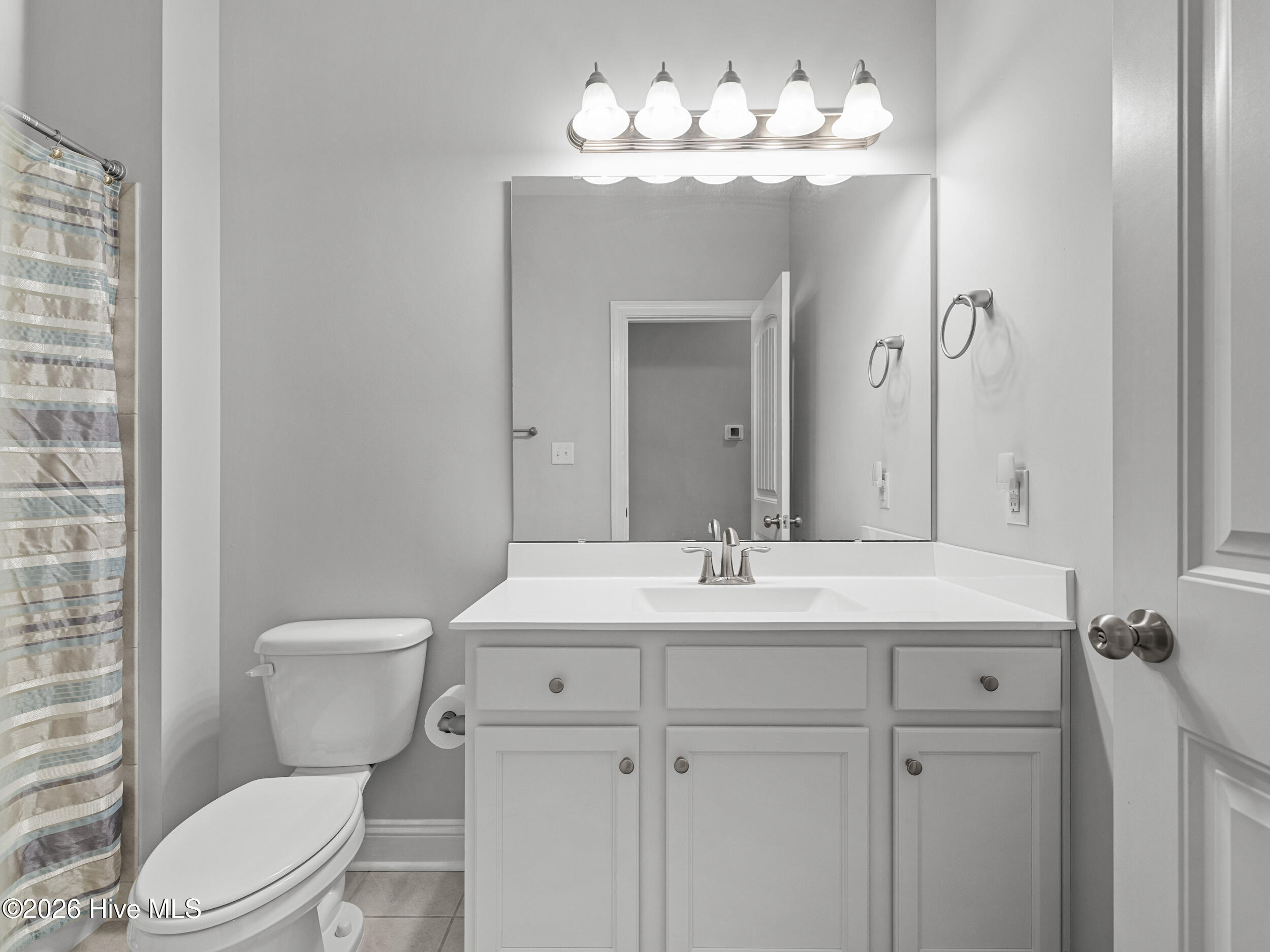 100553436 | Photo 42