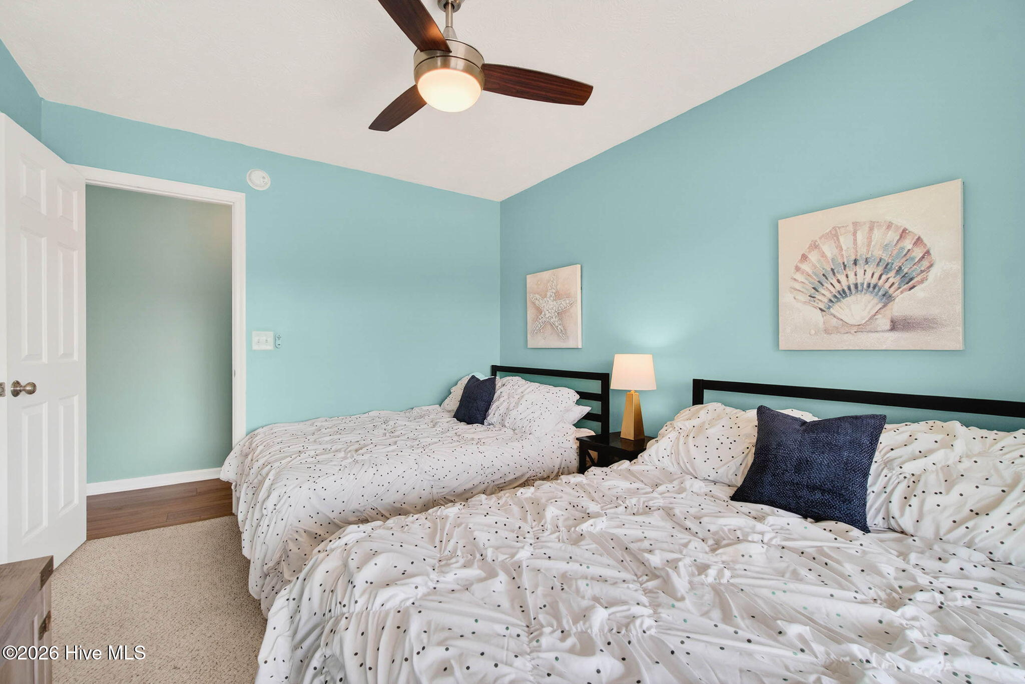 100564791 | Photo 19