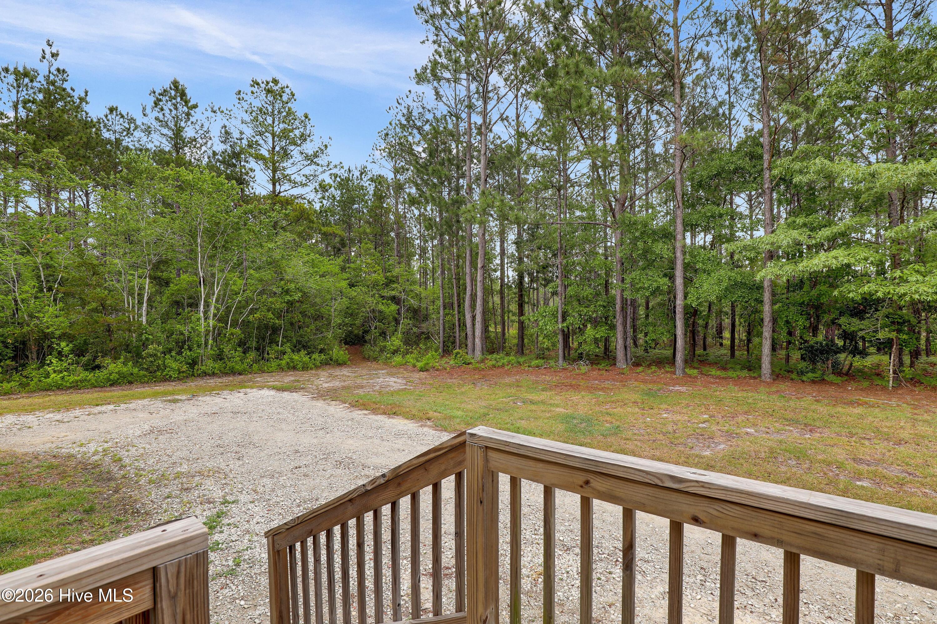 100570653 | Photo 26