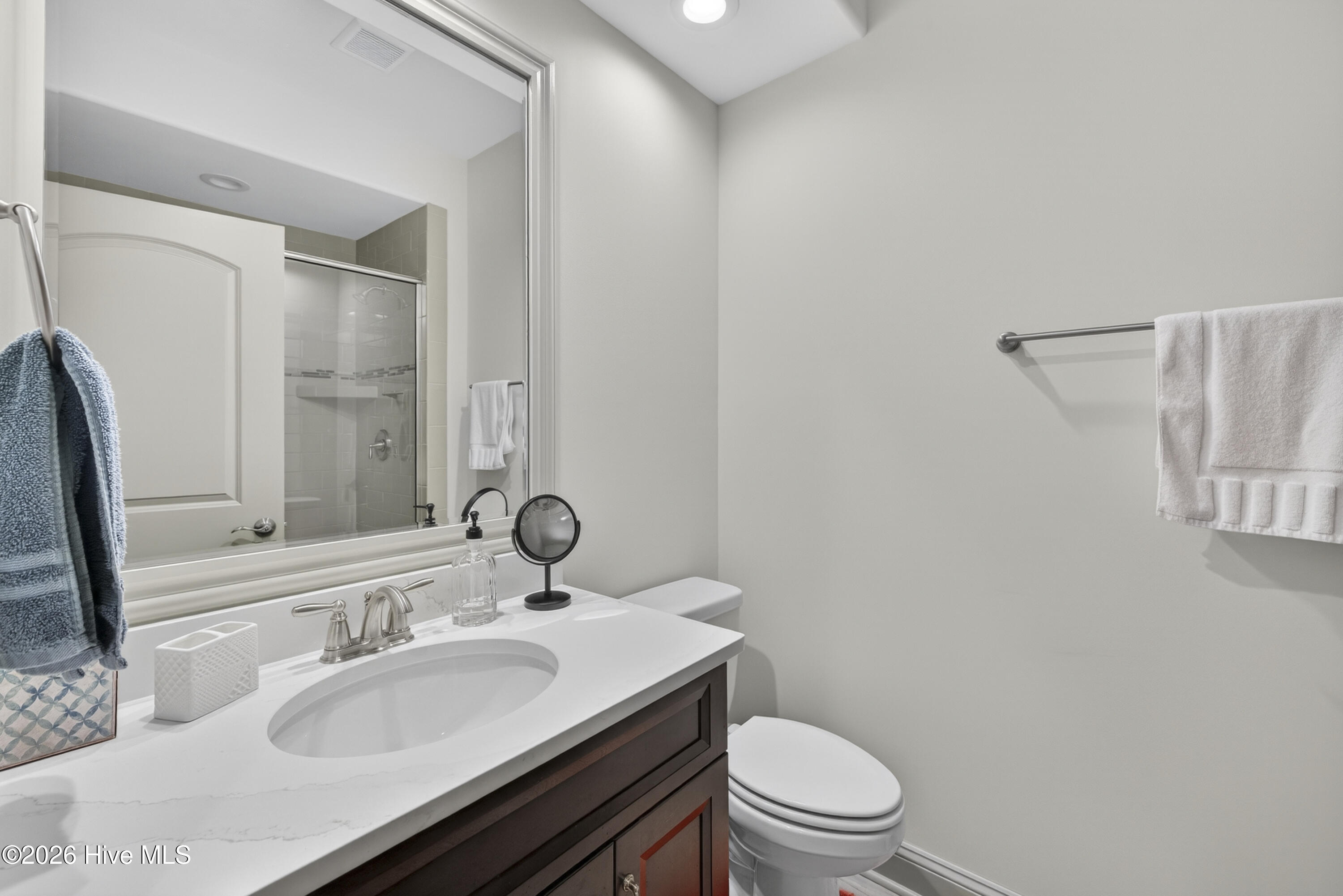 100551916 | Photo 27