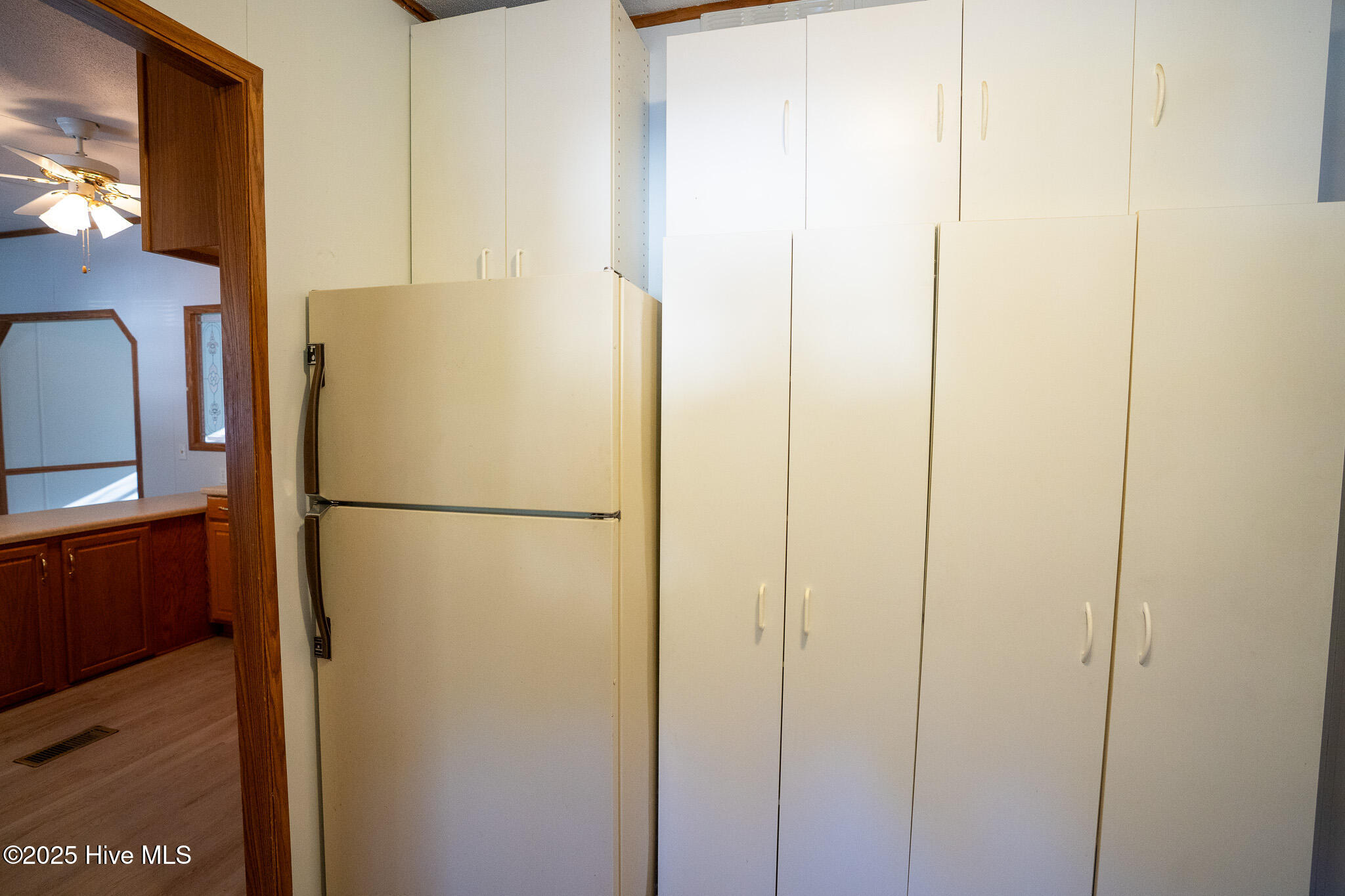 100513589 | Photo 21