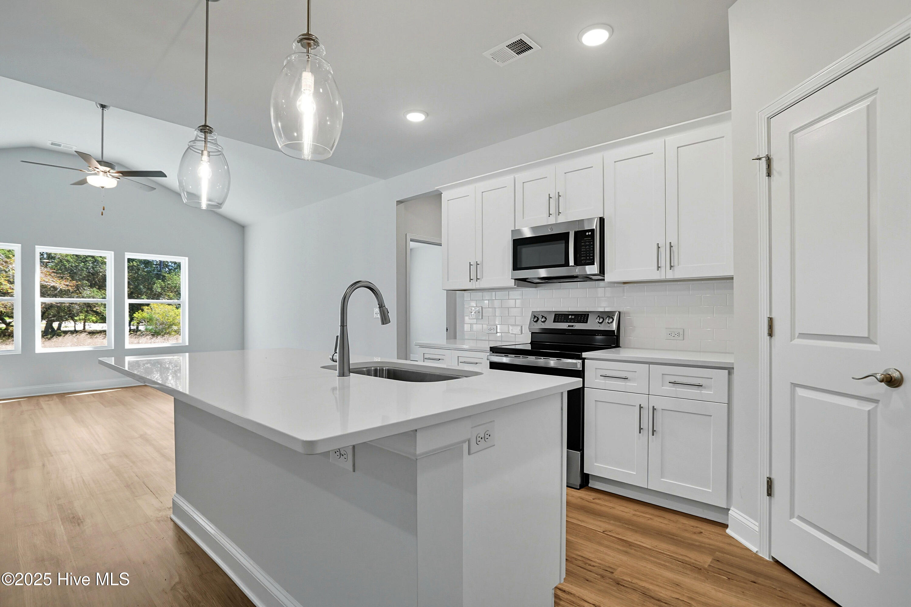 2594 (&2604&2610) Bellamy Drive SW, Supply, NC 28462 – photo 19: HP3V6A9328