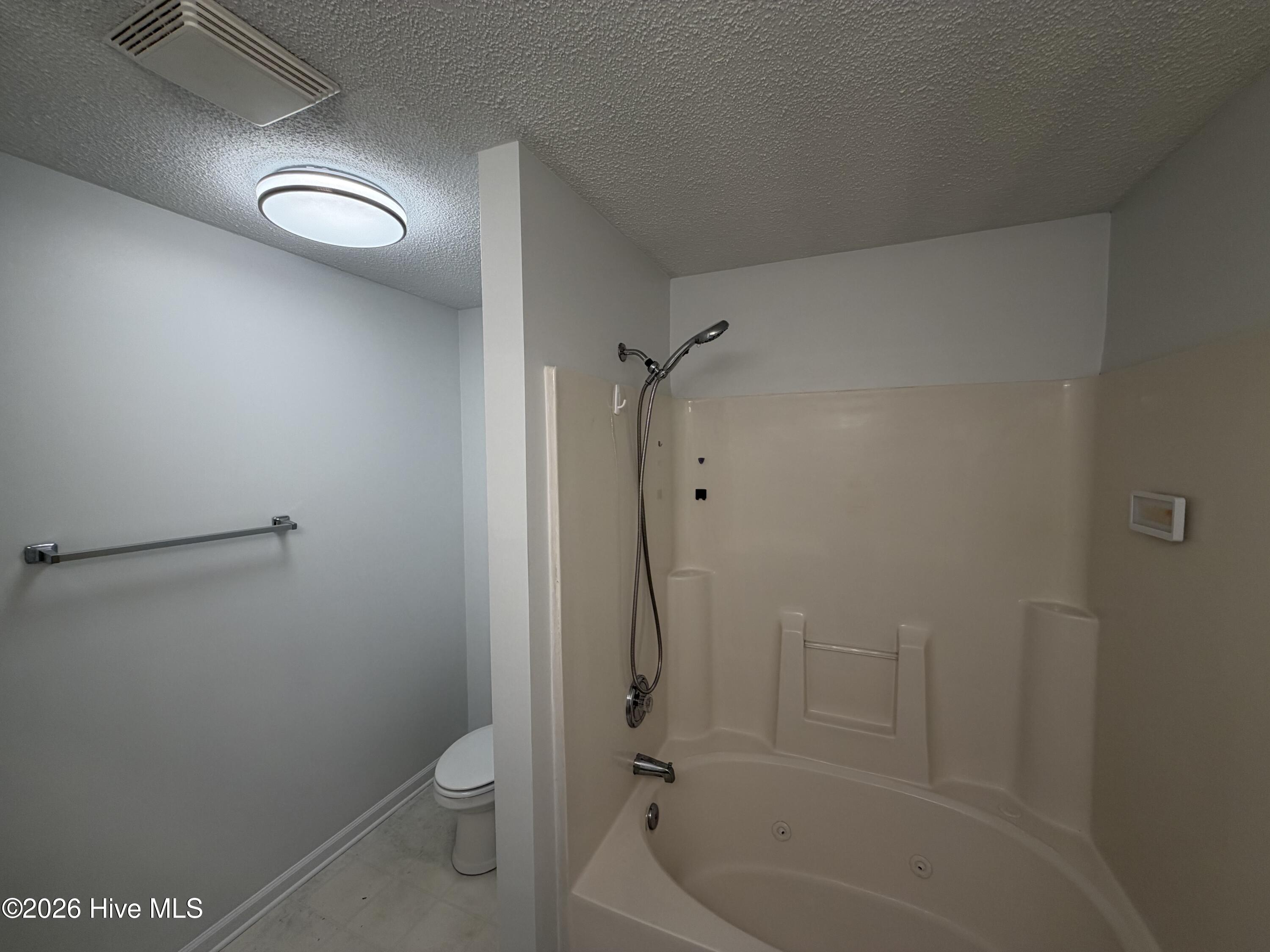 100562218 | Photo 16