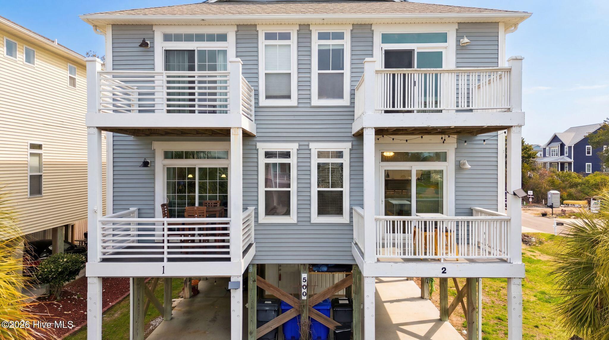 100558229 | Photo 52