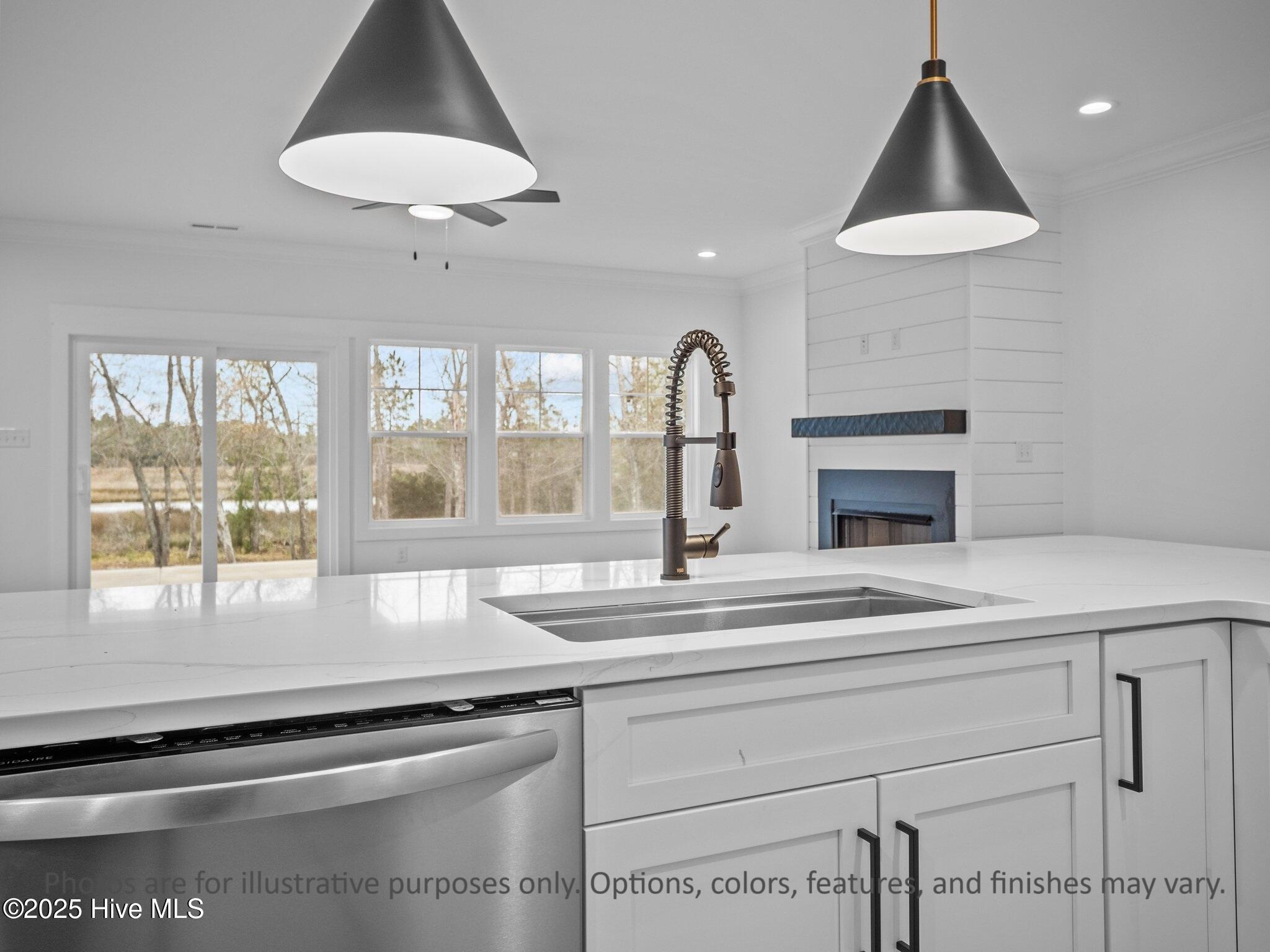 100536099 | Photo 11