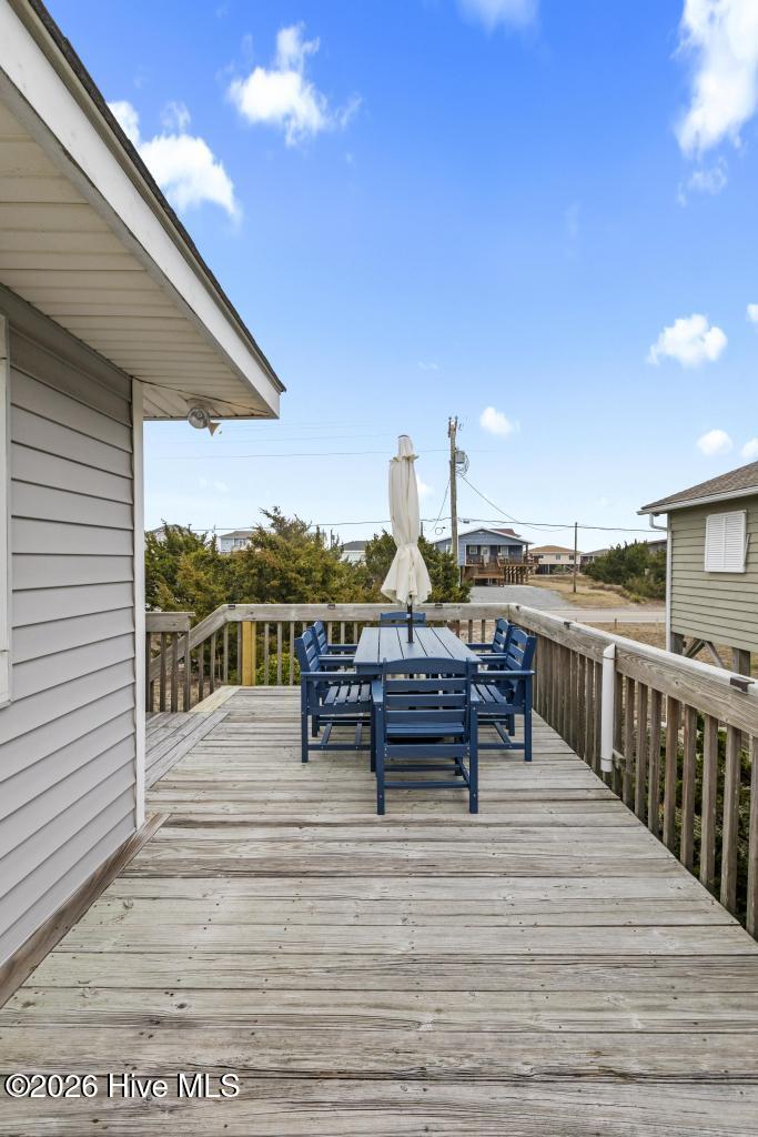 100557577 | Photo 31