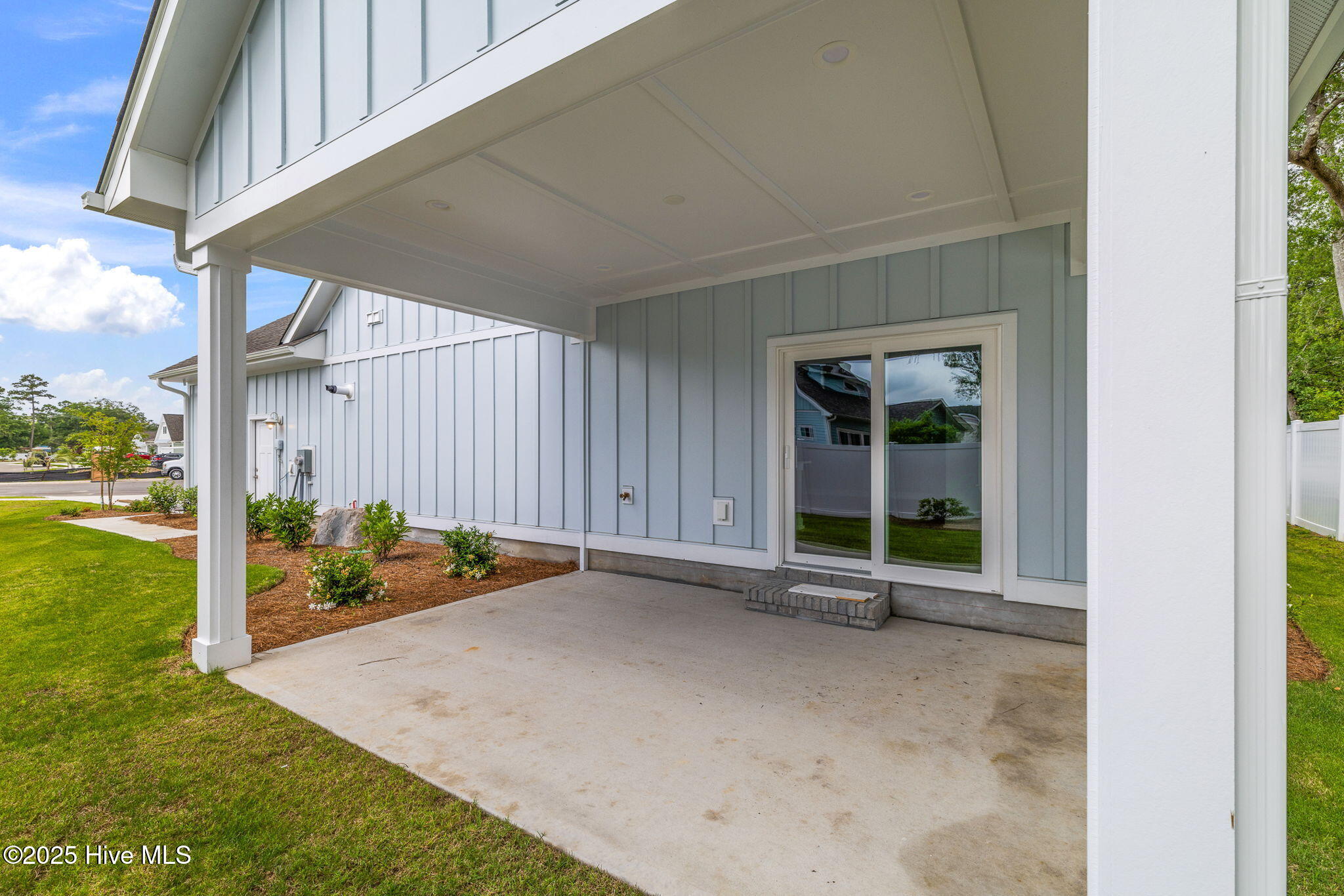 100479580 | Photo 45