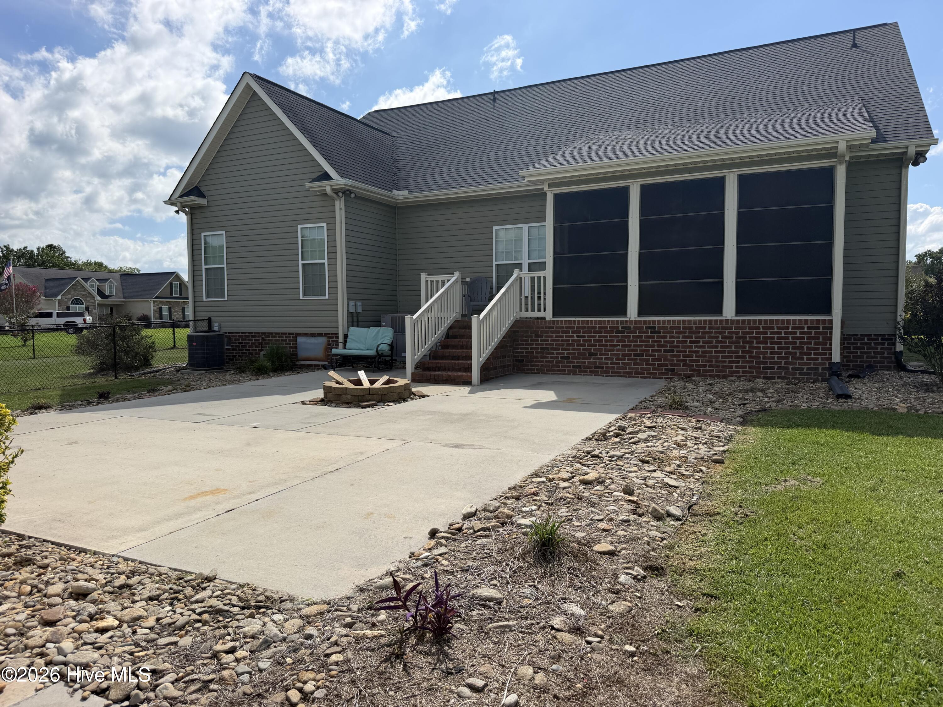 2nd image of 2318 Spinnaker Ct, Greenville, NC 27858 | MLS# 100594202