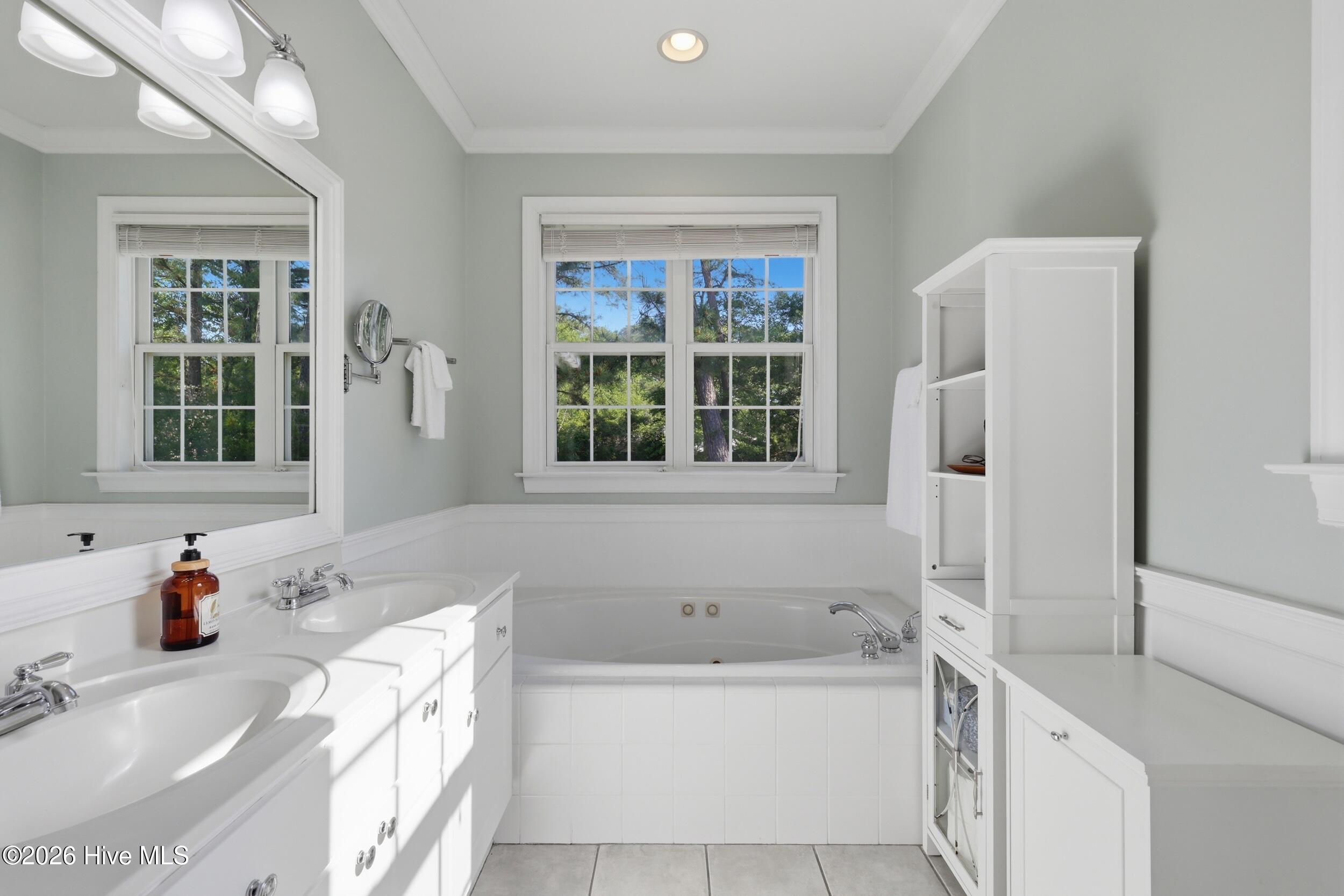 100568942 | Photo 19